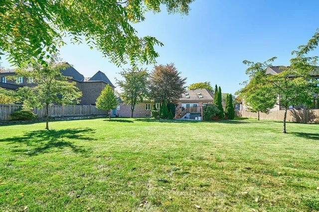 1449 Rosebank Rd, Pickering 4