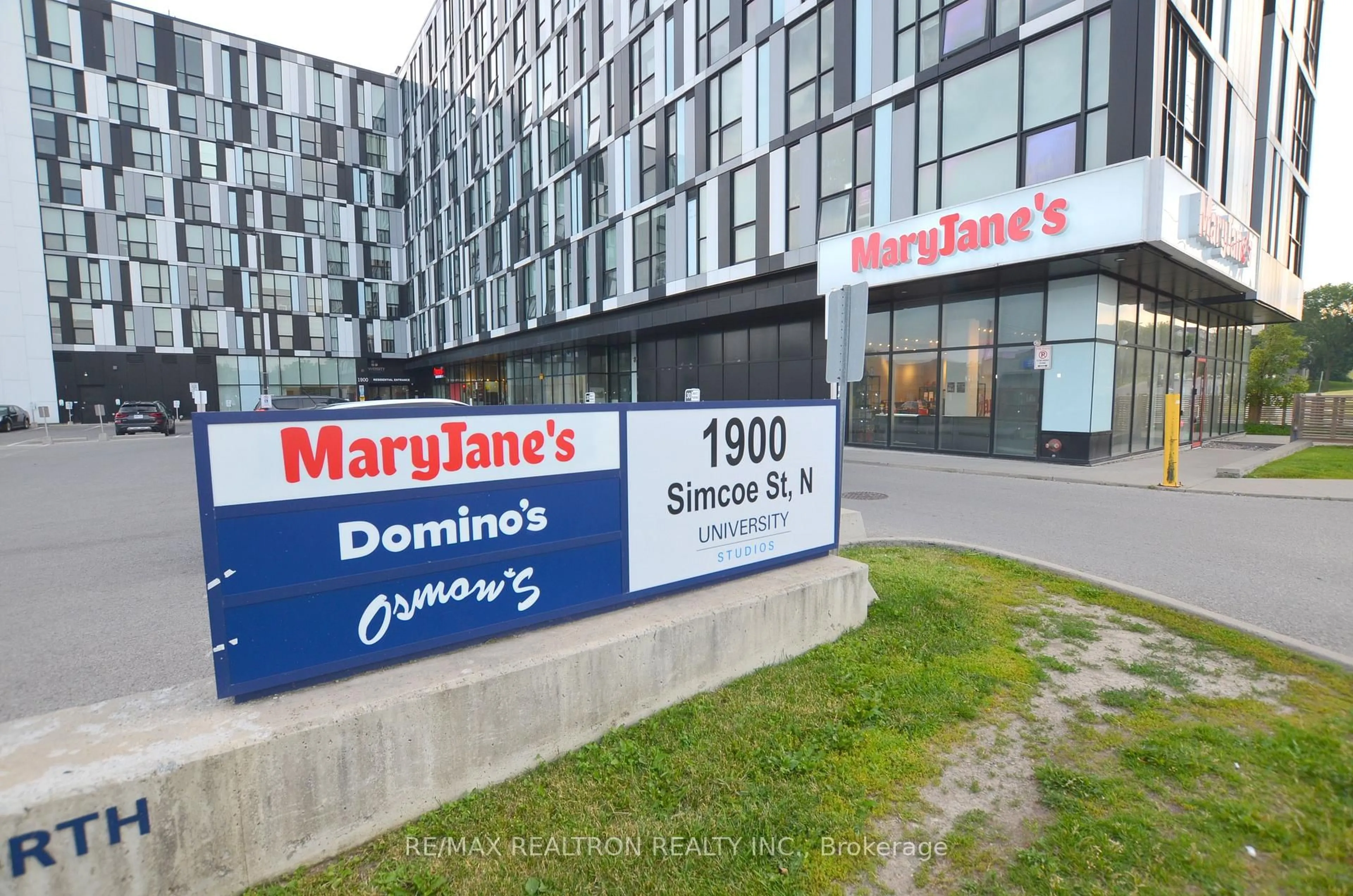 Unknown for 1900 Simcoe St #716, Oshawa Ontario L1G 4Y3