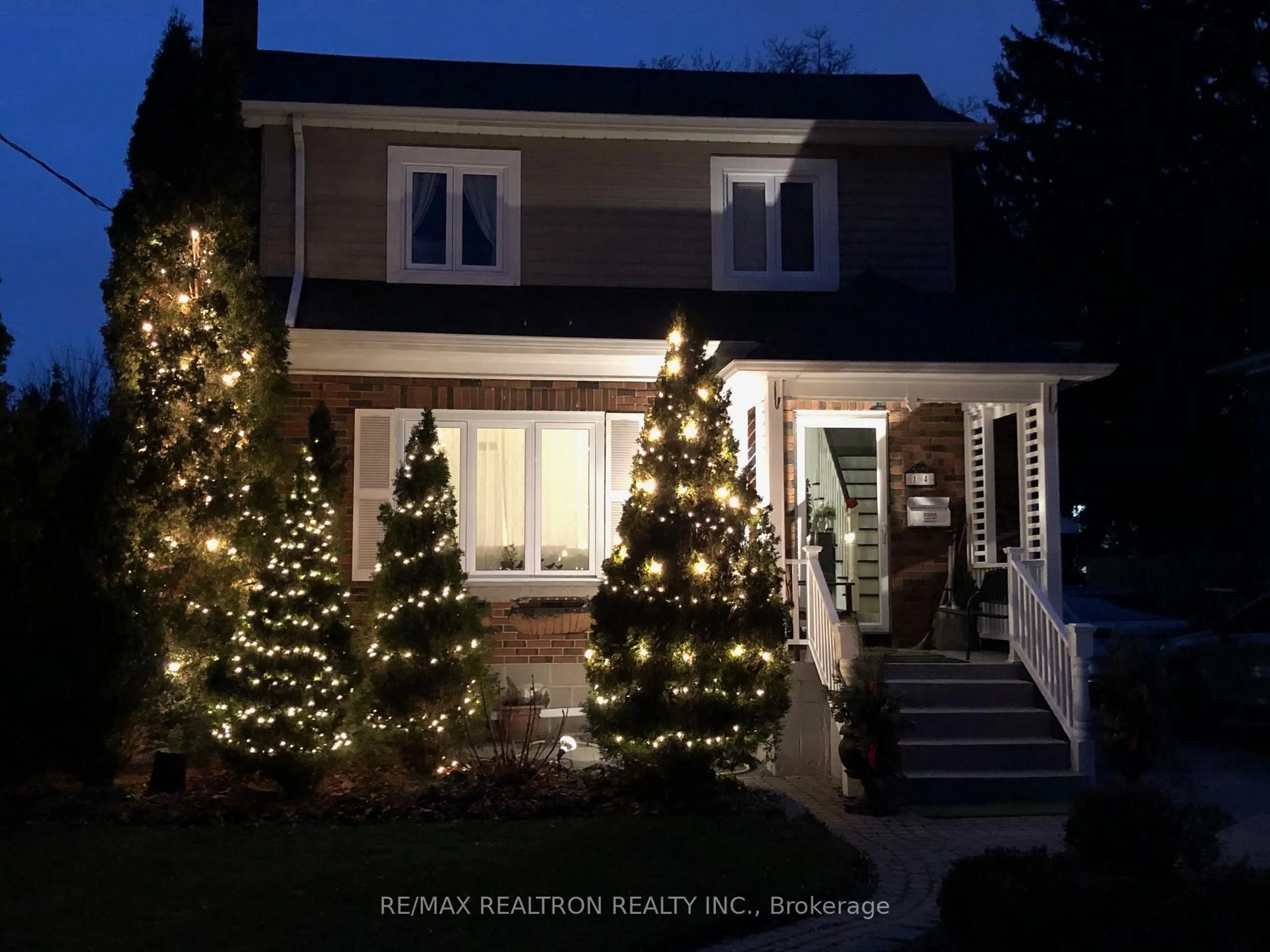 Unknown for 14 Squires Ave, Toronto Ontario M4B 2R3