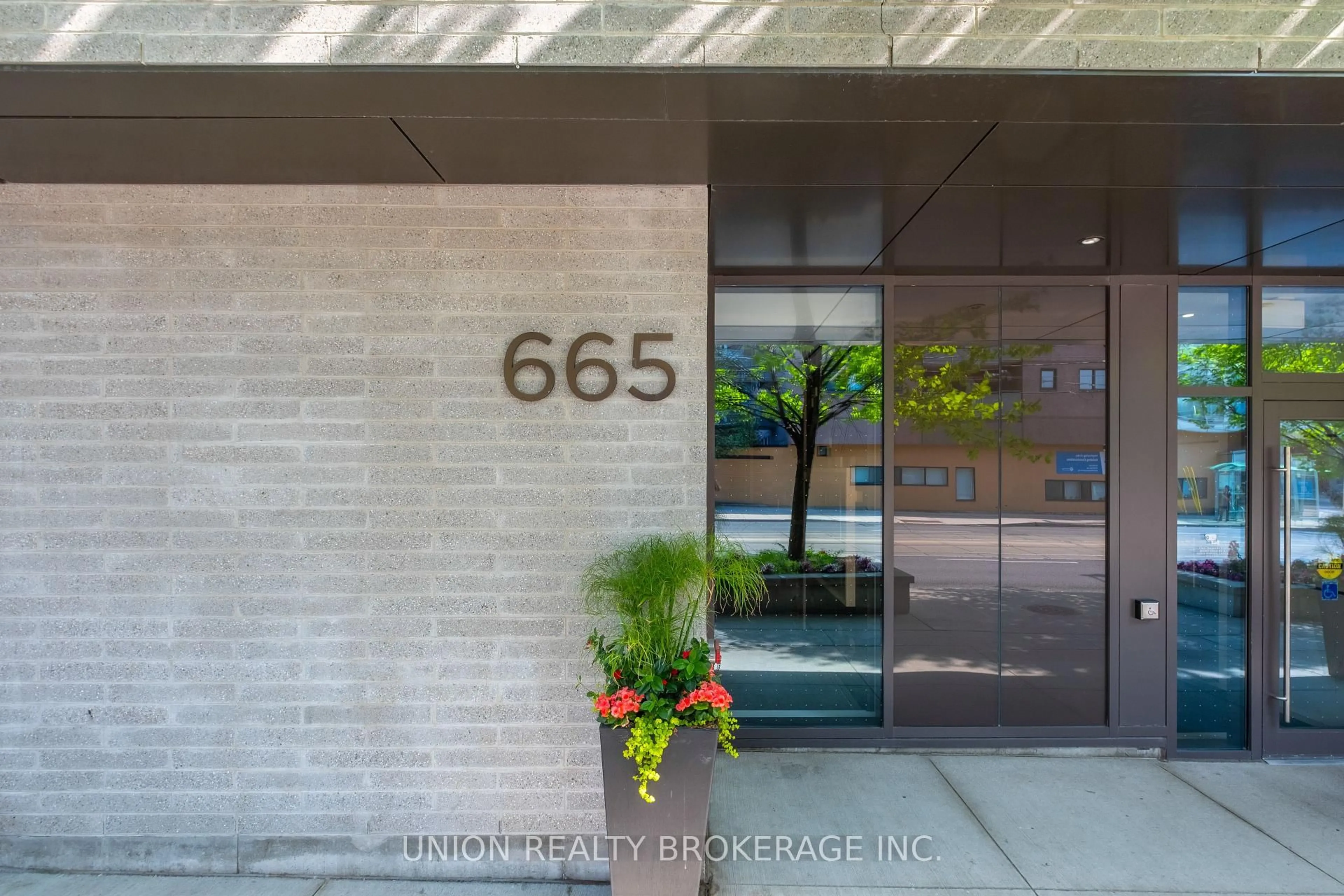 Unknown for 665 Kingston Rd #503, Toronto Ontario M4E 0B6