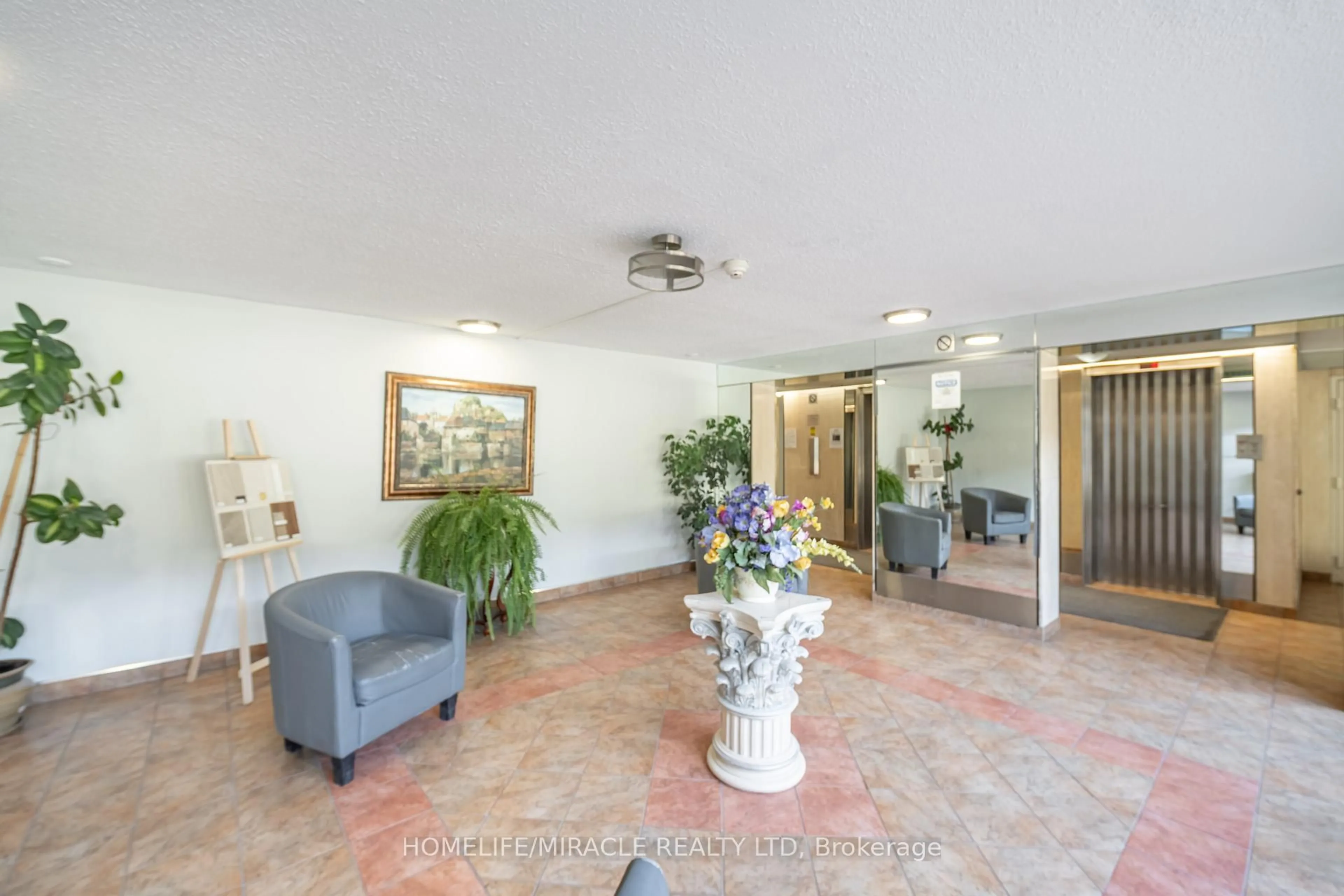 Lobby for 301 Prudential Dr #701, Toronto Ontario M1P 4V3