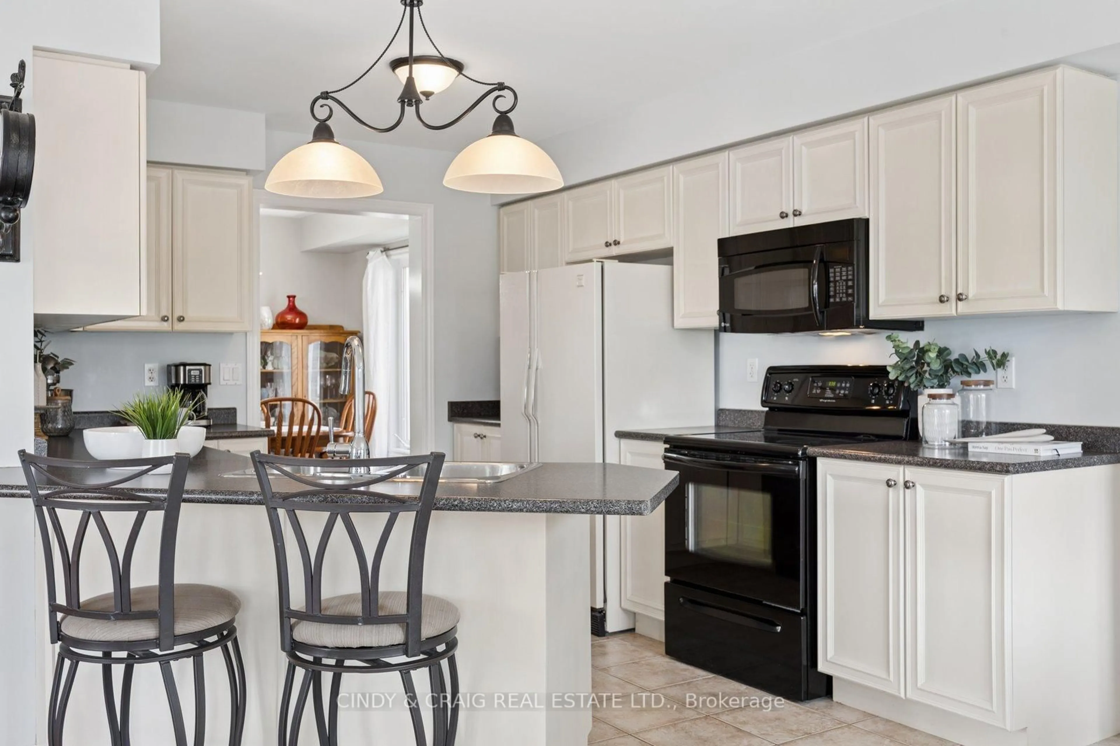 Open concept kitchen, ceramic/tile floor for 1443A Gord Vinson Ave, Clarington Ontario L1E 0A2