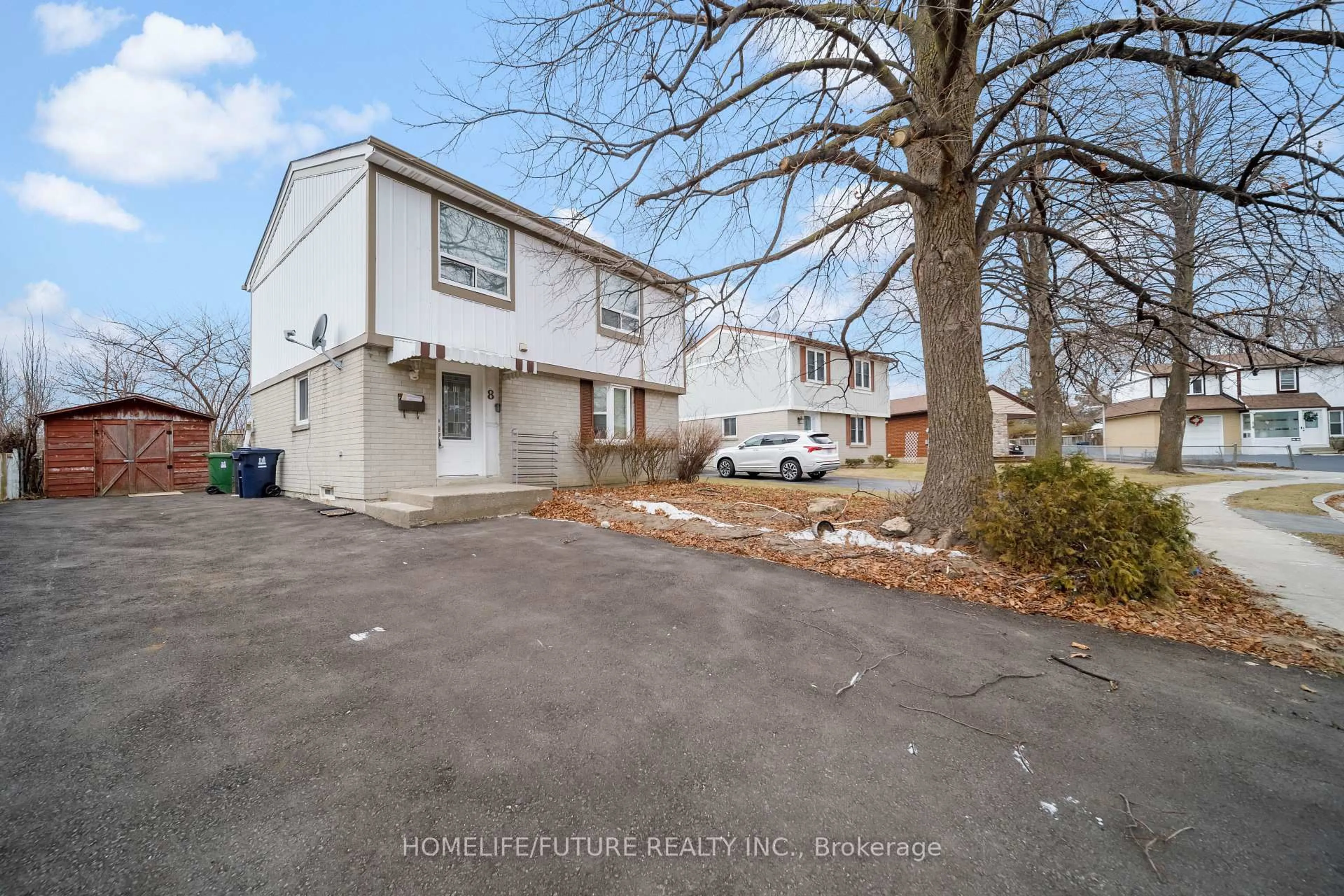 A pic from outside/outdoor area/front of a property/back of a property/a pic from drone, street for 8 Coltman Cres, Toronto Ontario M1B 2A2