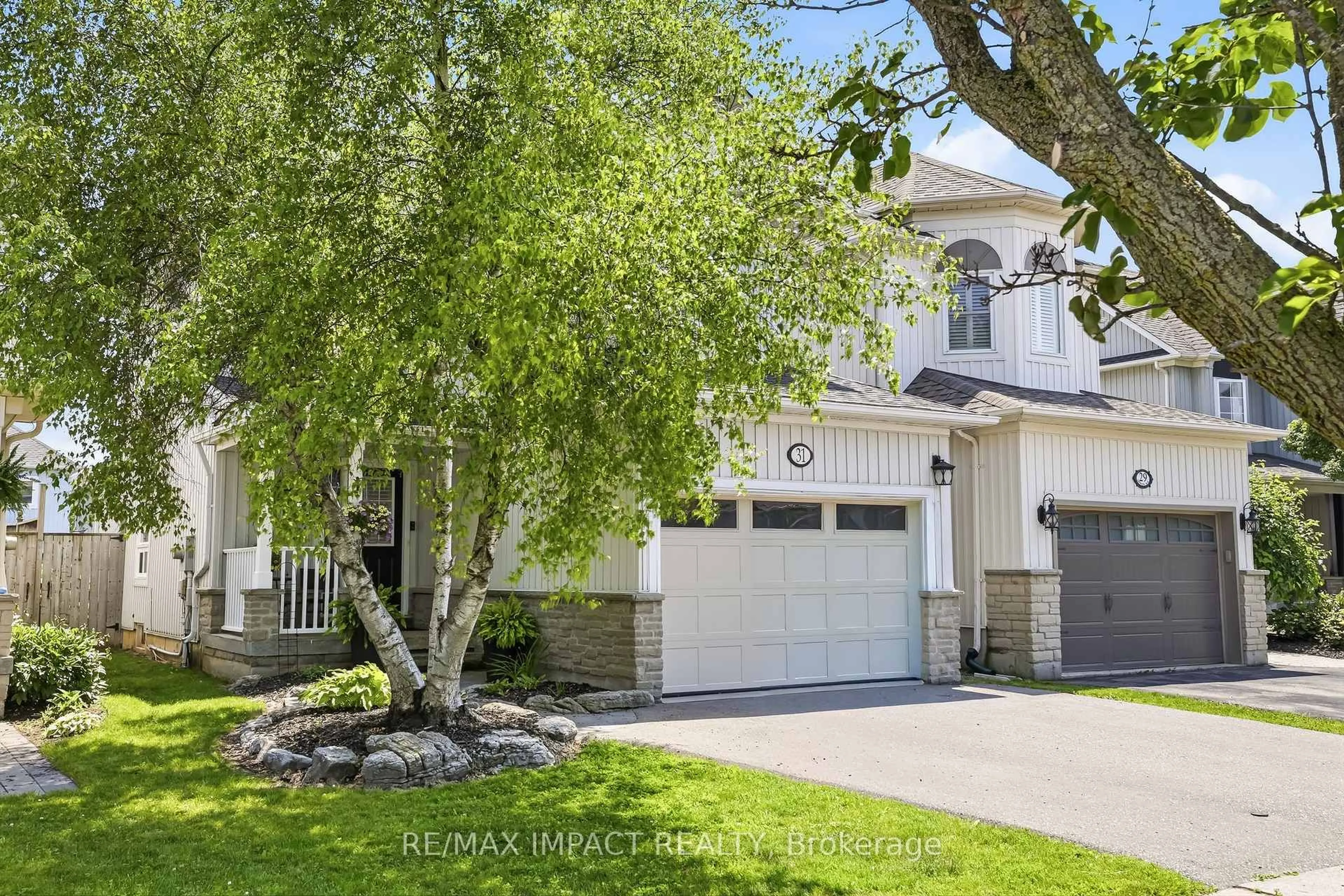 Home with vinyl exterior material, street for 31 Shipley Ave, Clarington Ontario L1B 1M7