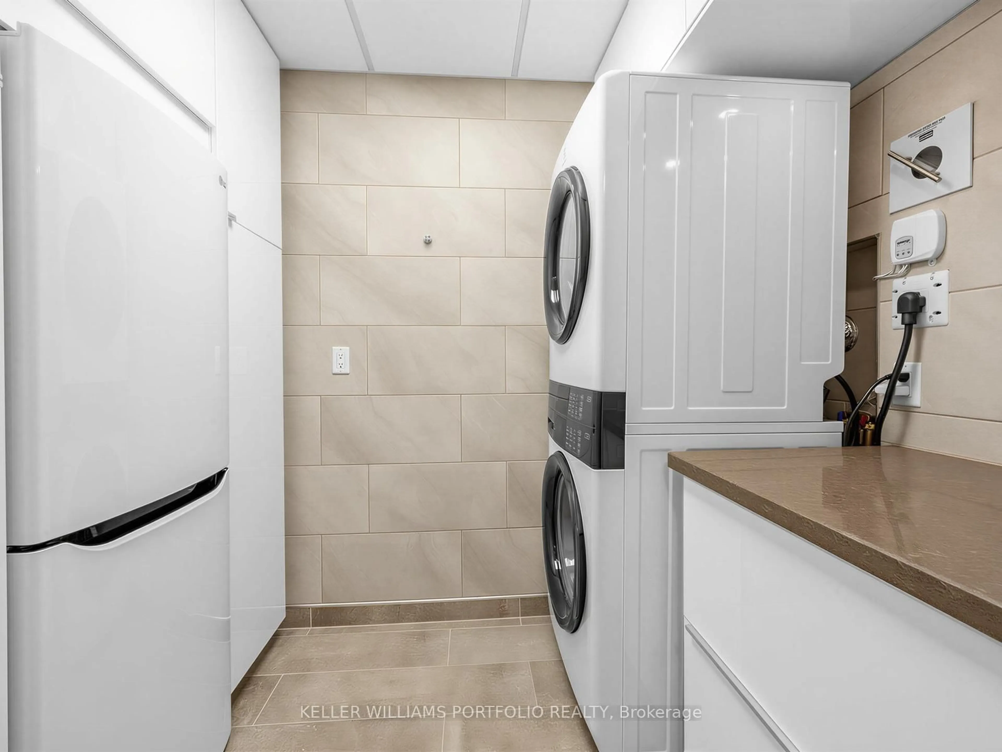 Laundry room for 2 Westney Rd #PH208, Ajax Ontario L1T 3H3