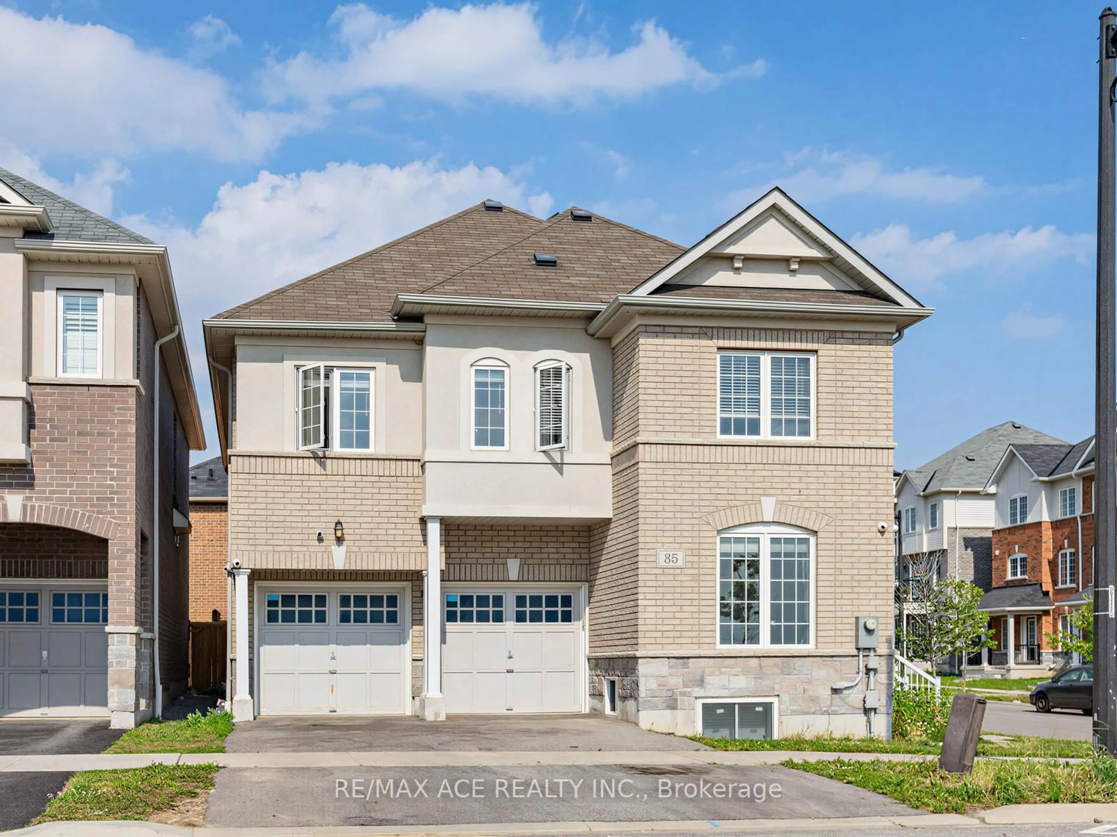 Home with brick exterior material, street for 35 Turnerbury Ave, Ajax Ontario L1Z 0S8