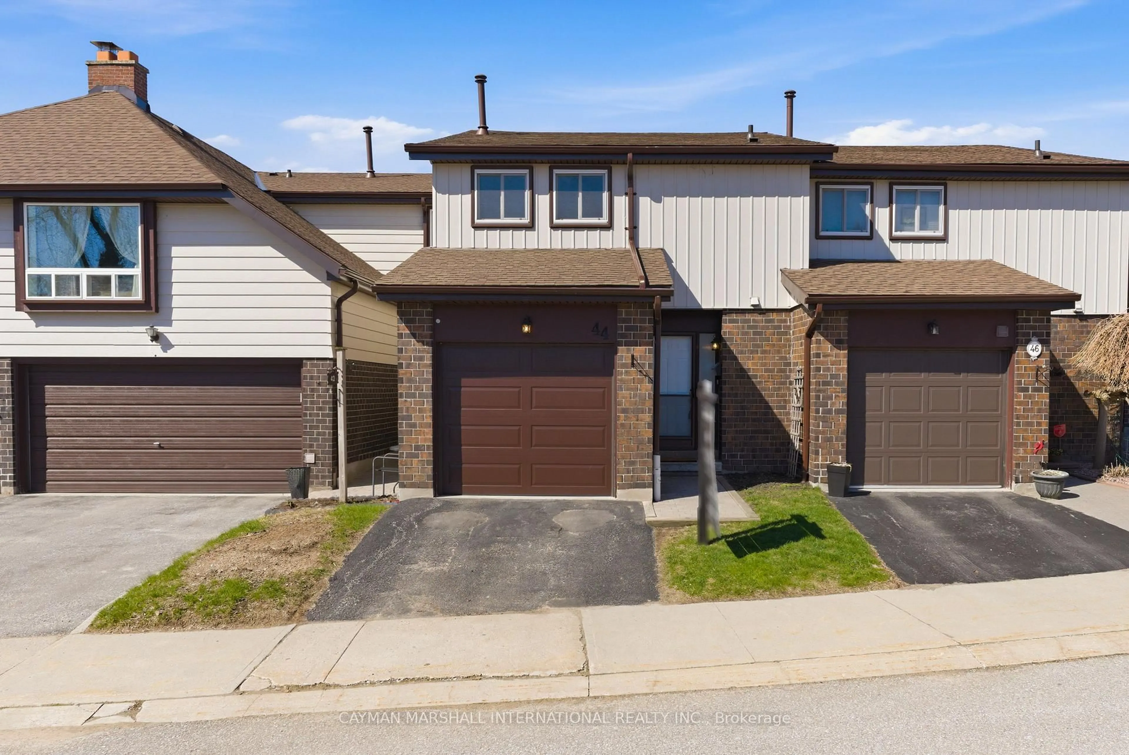 A pic from outside/outdoor area/front of a property/back of a property/a pic from drone, street for 44 Jenkins Lane, Ajax Ontario L1S 3N8