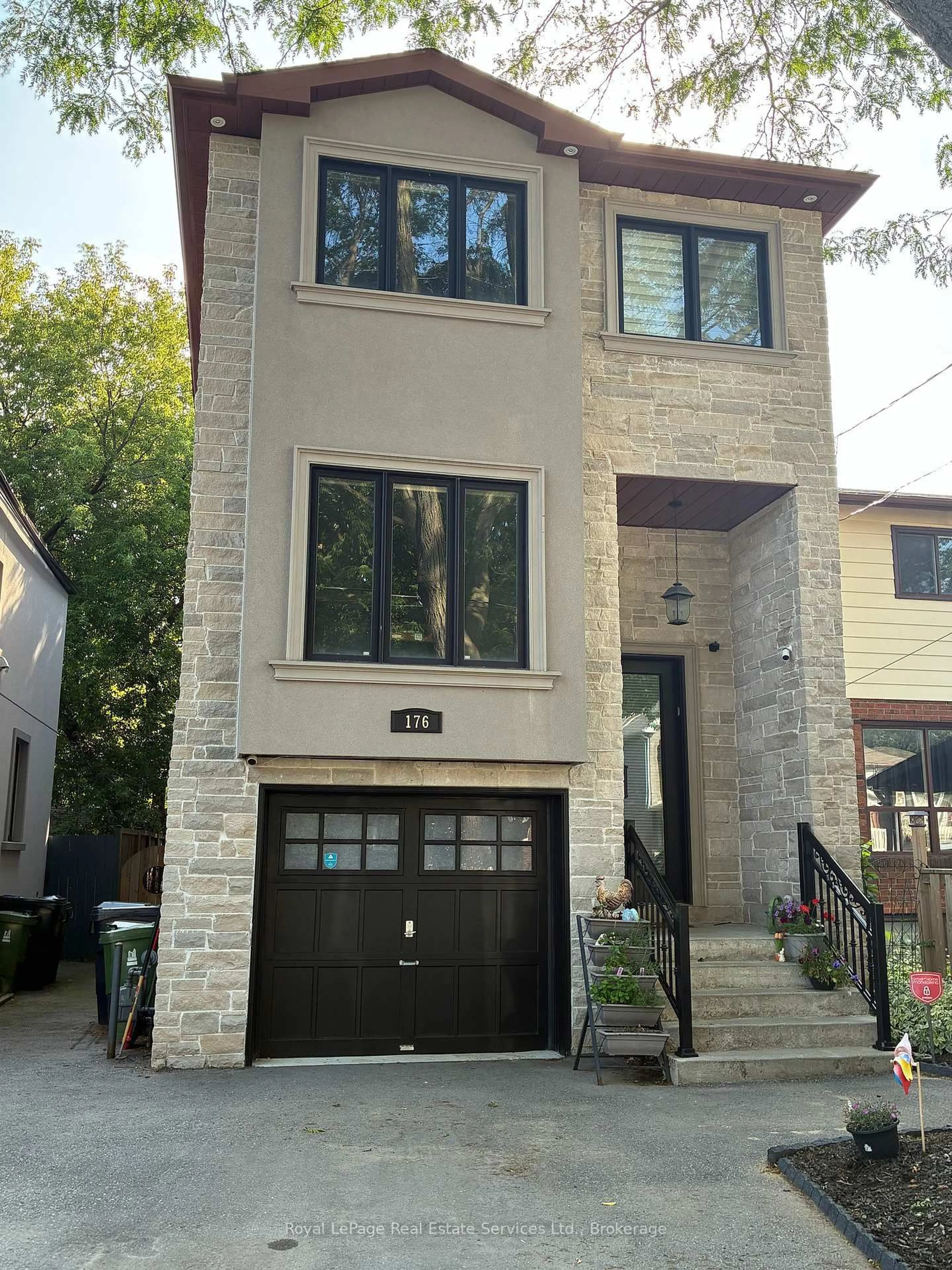 Home with brick exterior material, street for 176 Leyton Ave, Toronto Ontario M1L 3V6
