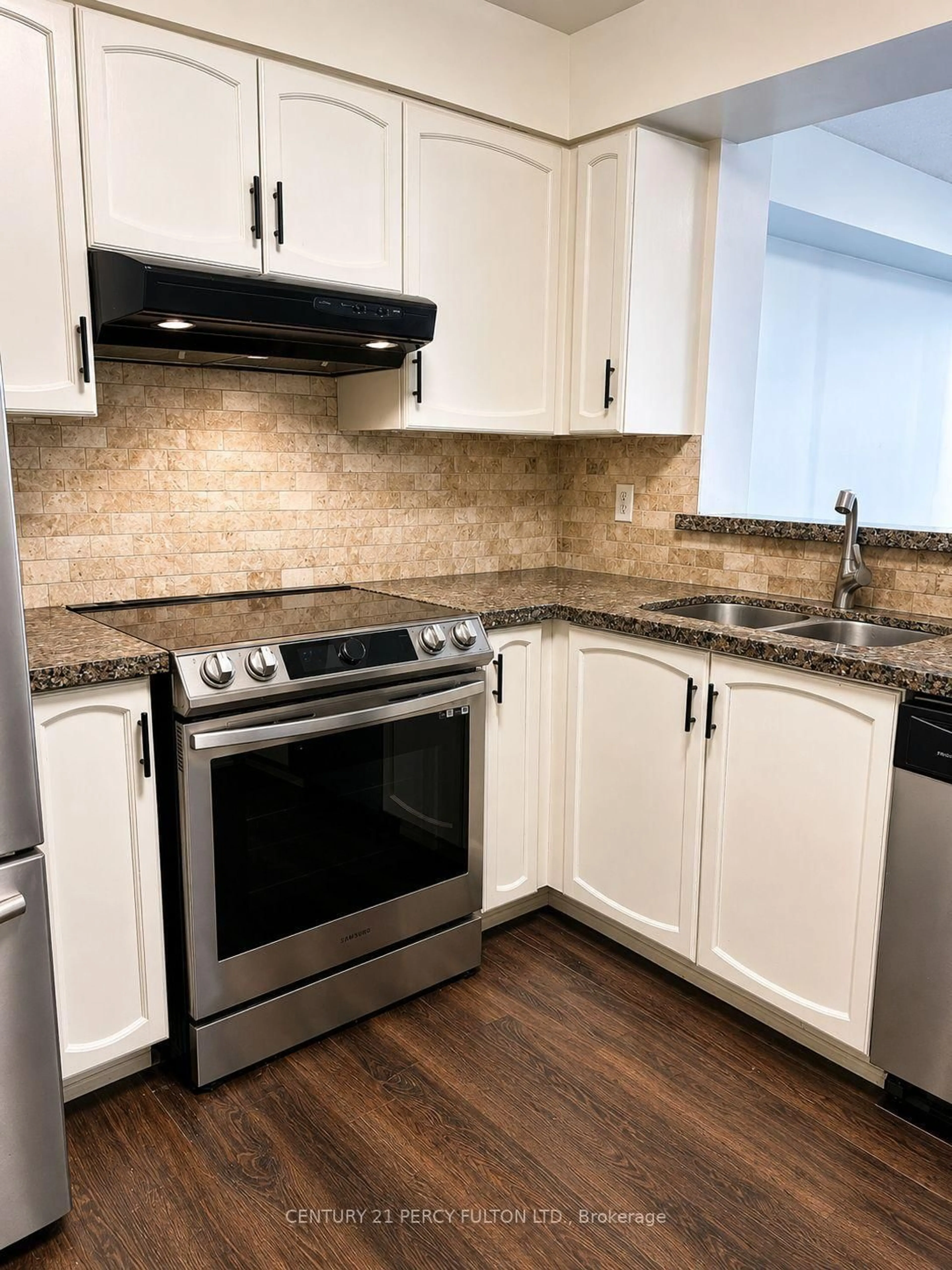Standard kitchen, unknown for 480 Mclevin Ave #709, Toronto Ontario M1B 5N9