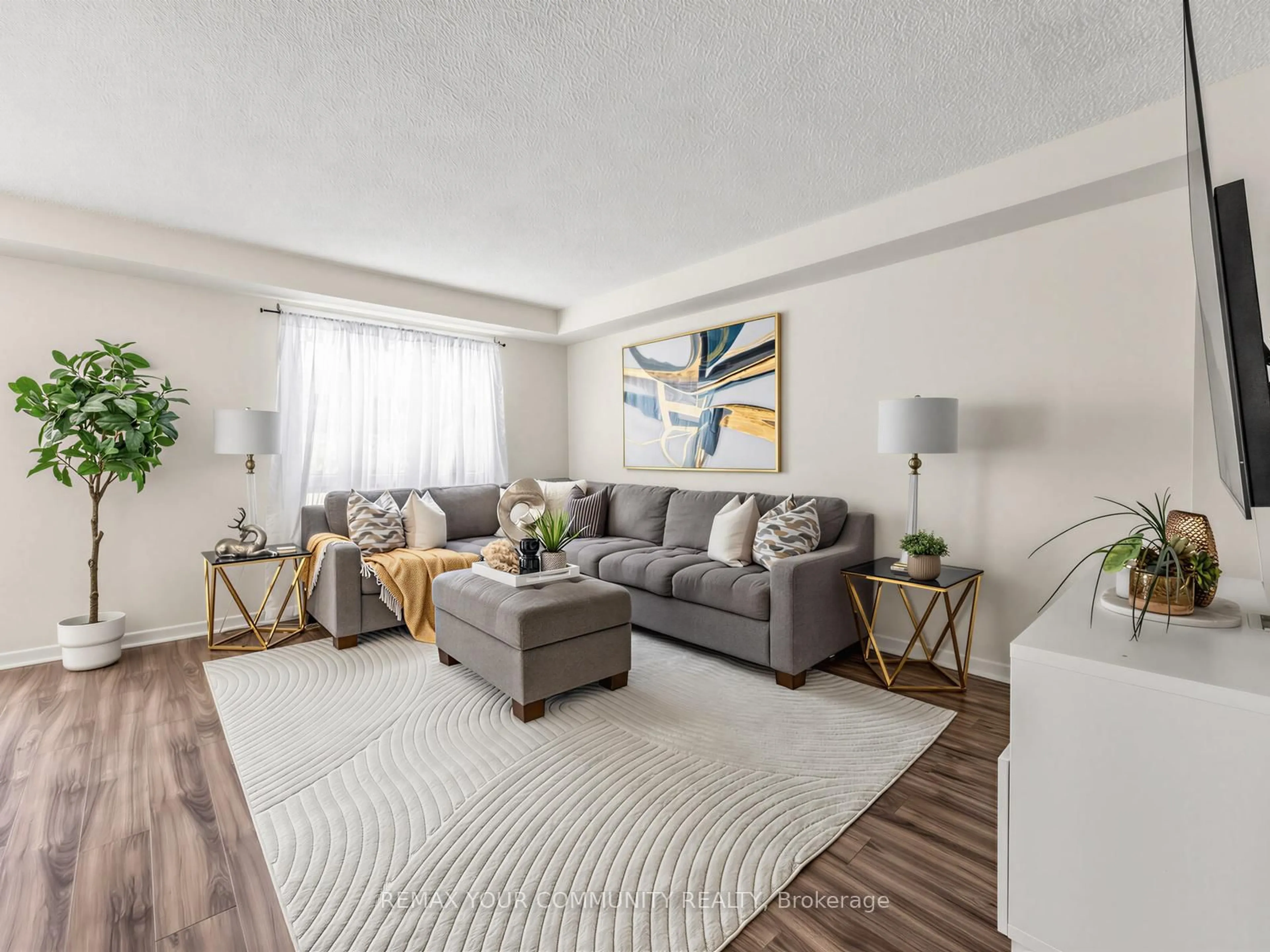 Living room with furniture, unknown for 205 Glen Hill Dr, Whitby Ontario L1N 7J5