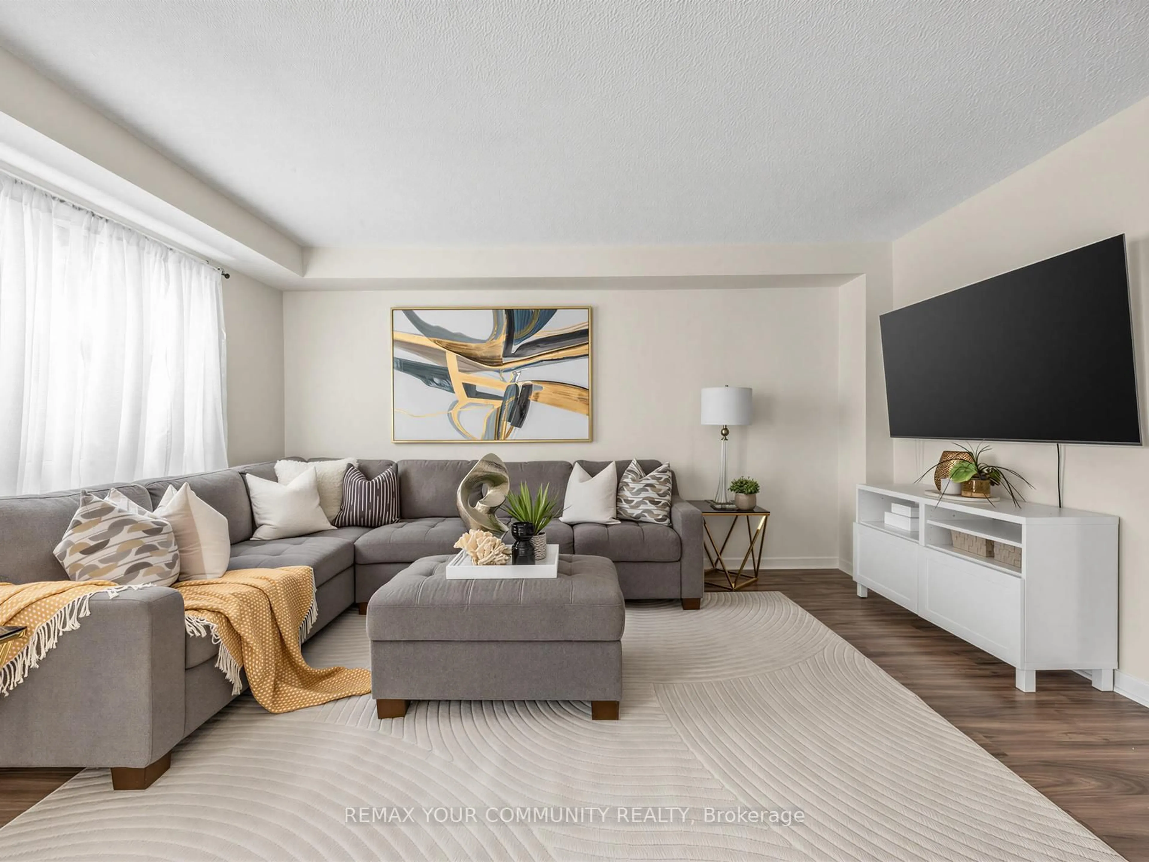 Living room with furniture, unknown for 205 Glen Hill Dr, Whitby Ontario L1N 7J5