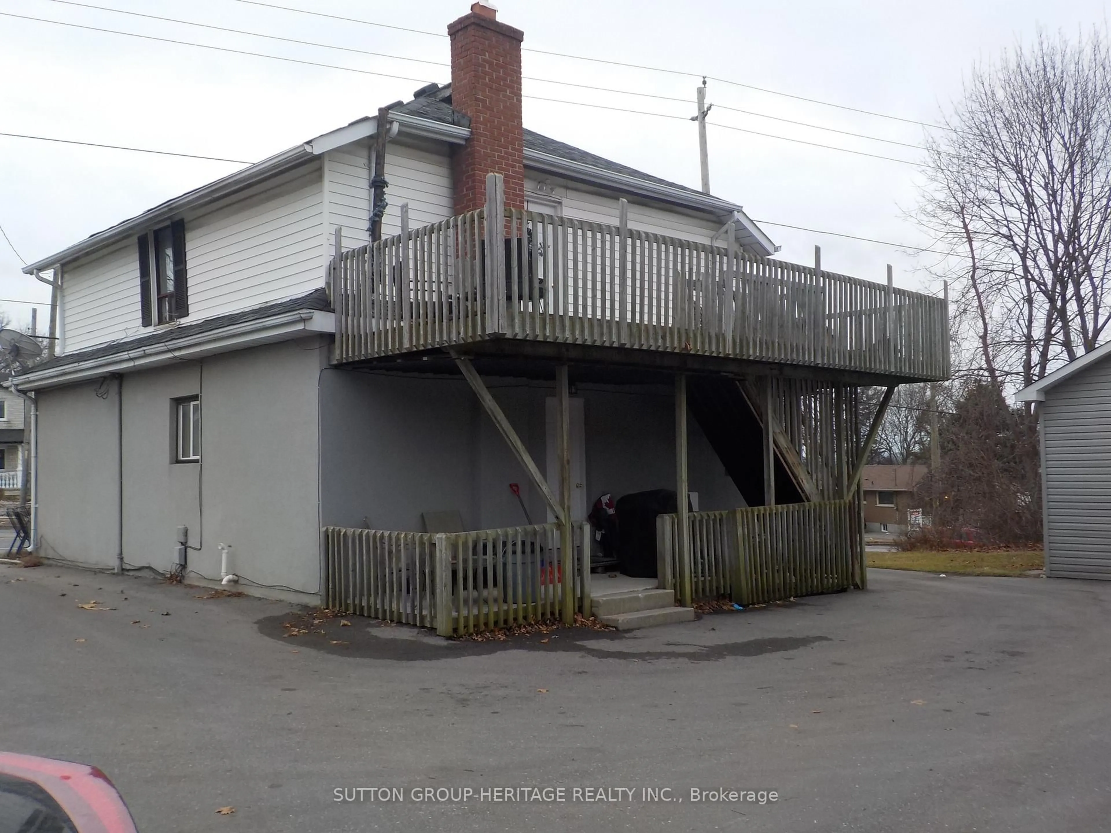 Unknown for 1076 King St, Oshawa Ontario L1H 1H5