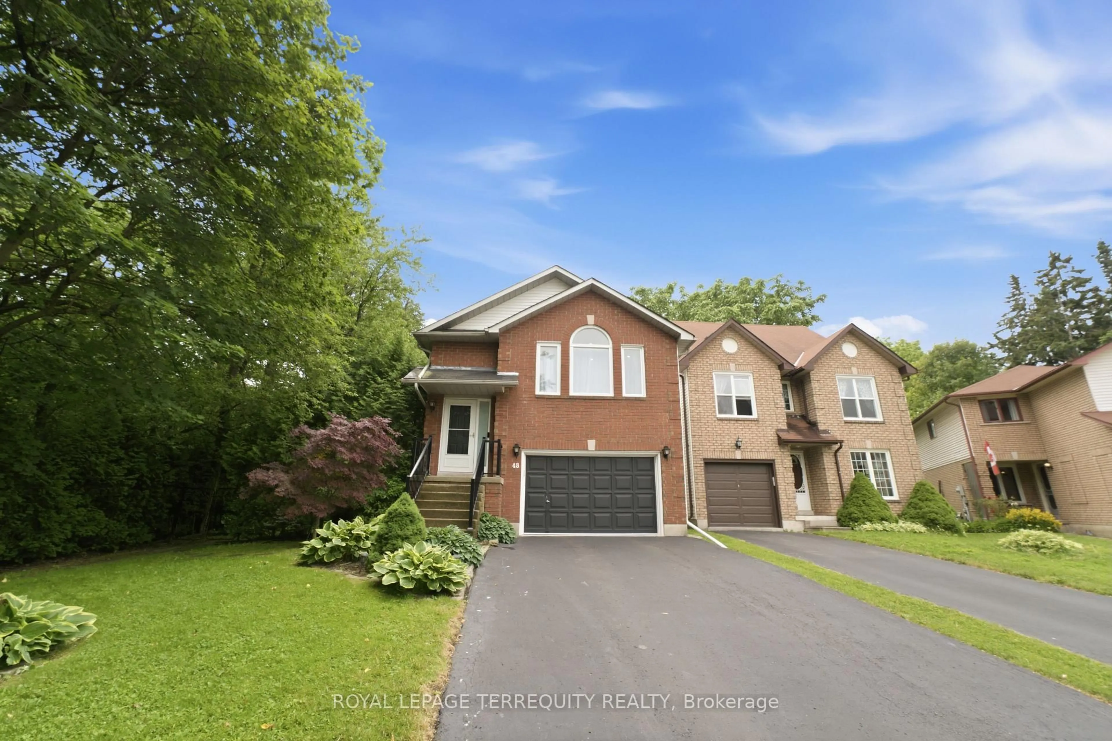 Home with brick exterior material, street for 48 Borland Crt, Clarington Ontario L1C 4T6