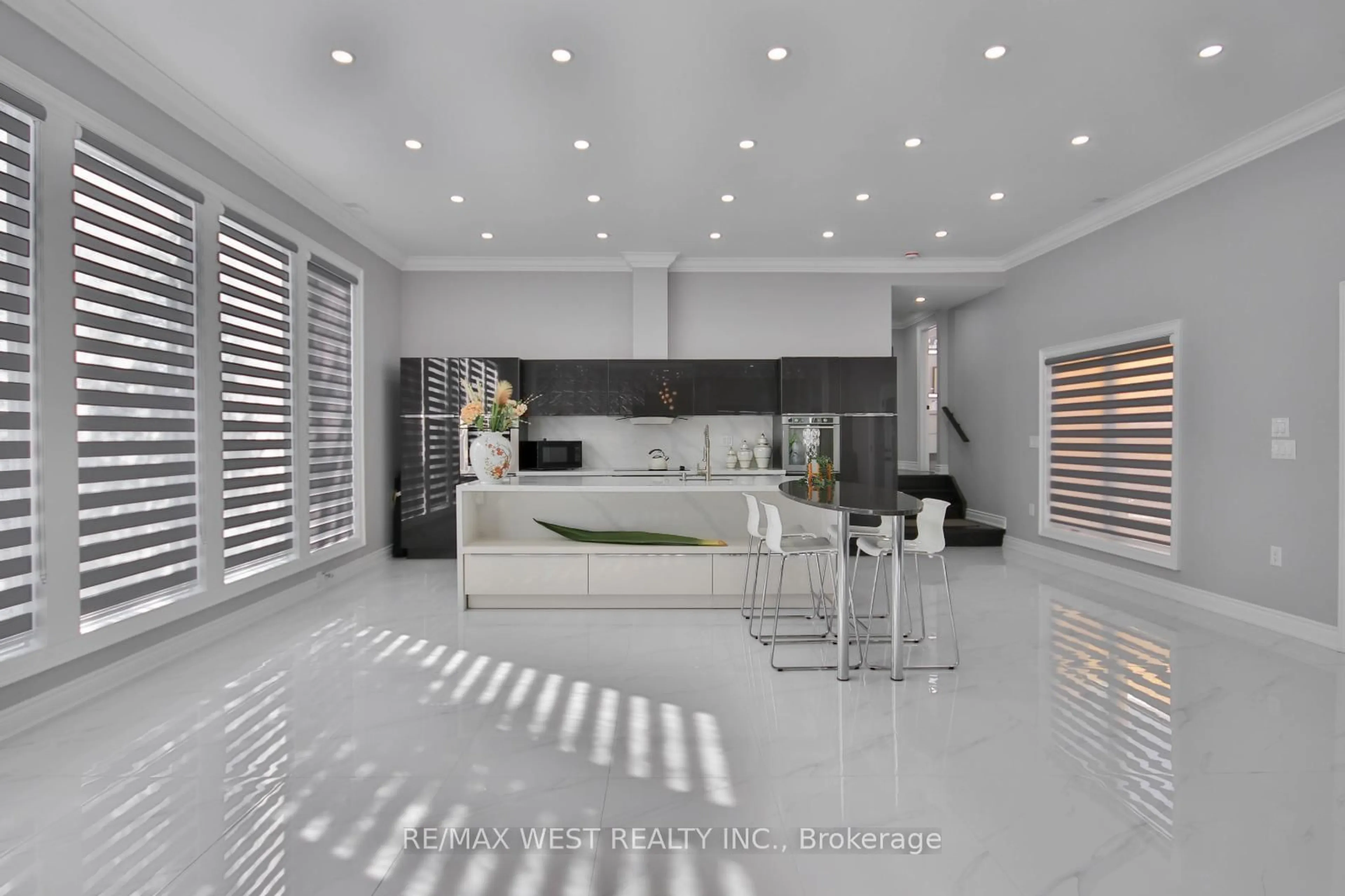 Contemporary kitchen, ceramic/tile floor for 493 Townline Rd, Clarington Ontario L1E 2J4