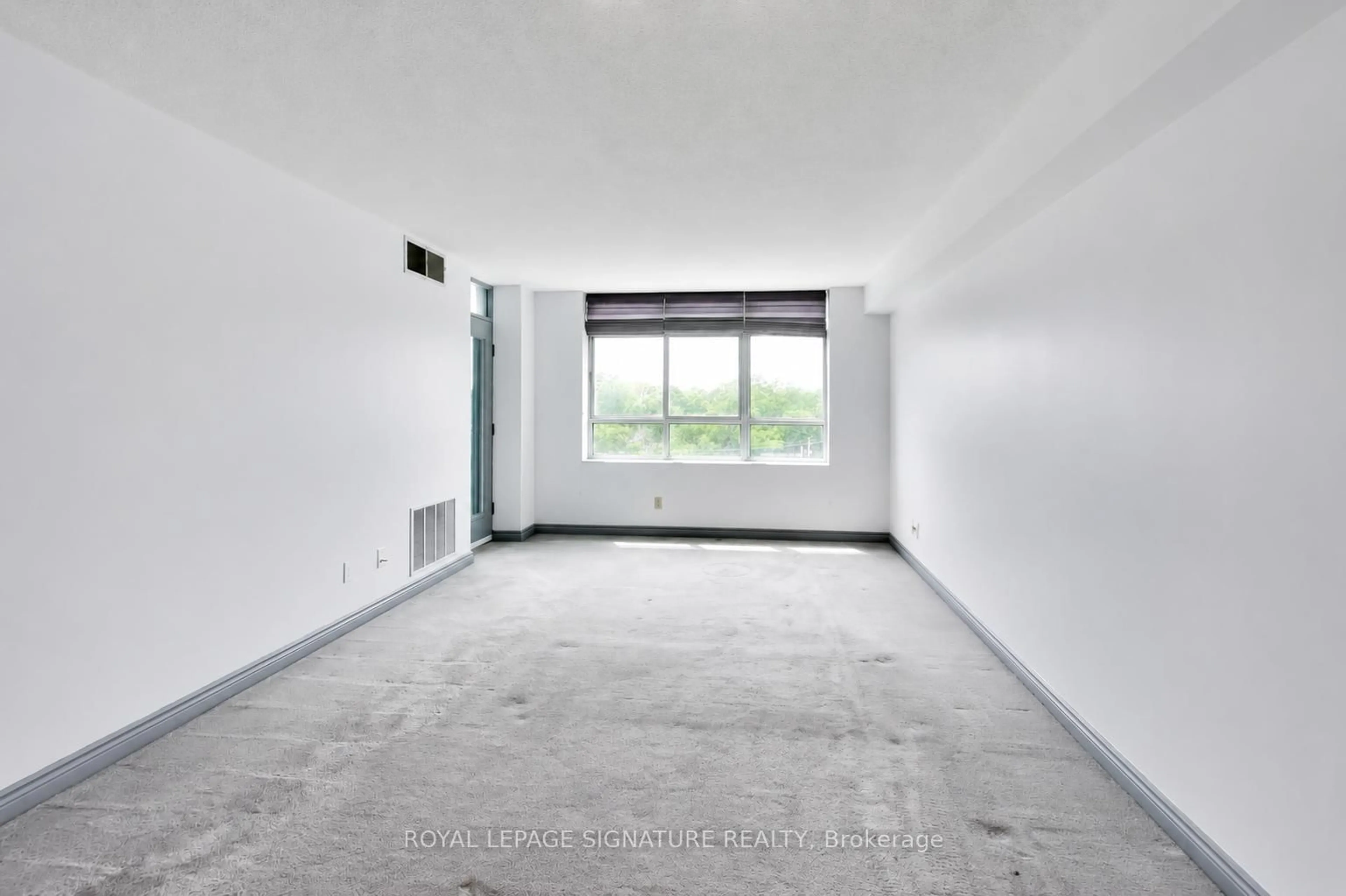 A pic of a room for 1091 Kingston Rd #614, Toronto Ontario M1N 4E5