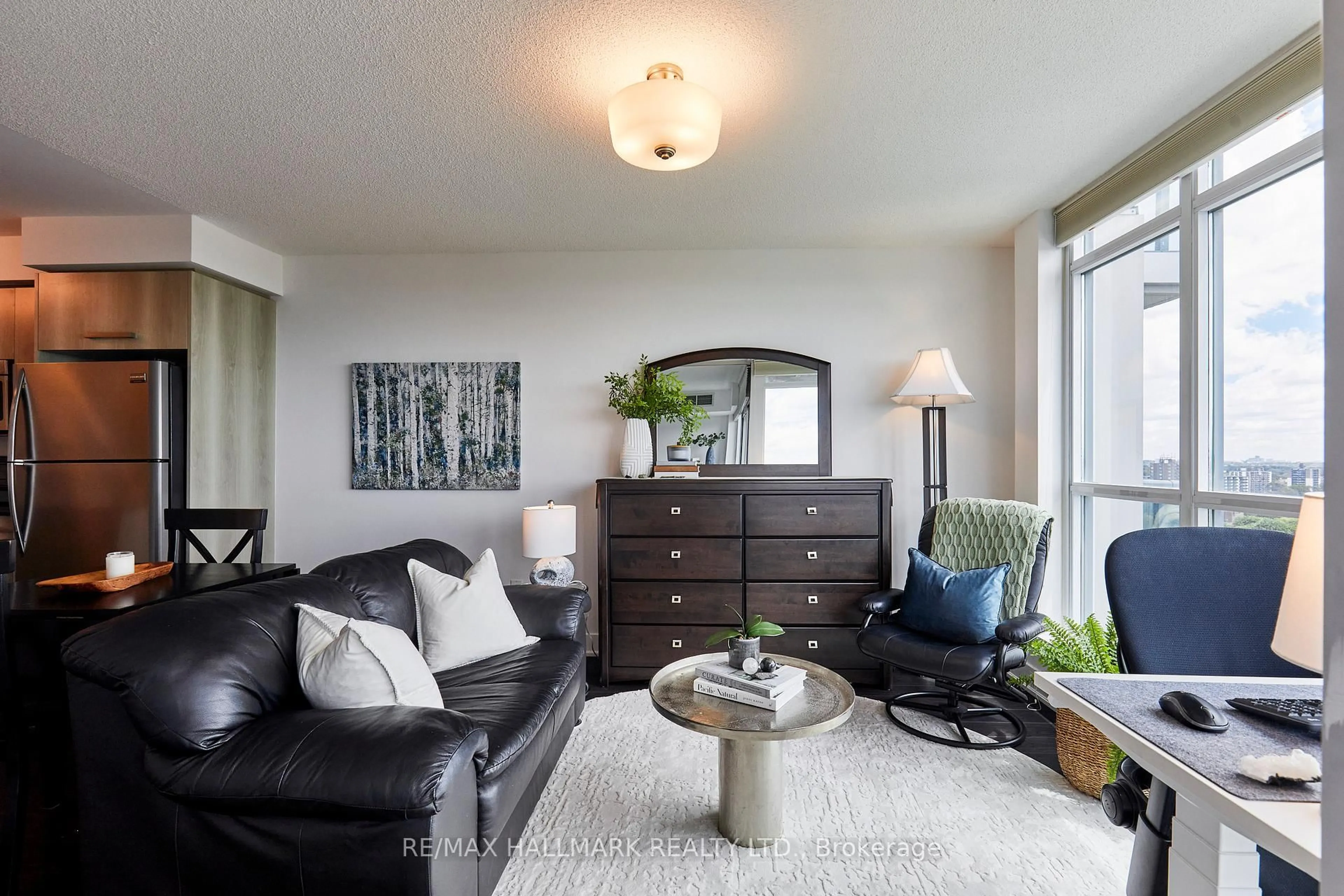 Living room with furniture, unknown for 1048 Broadview Ave #1804, Toronto Ontario M4K 2B8