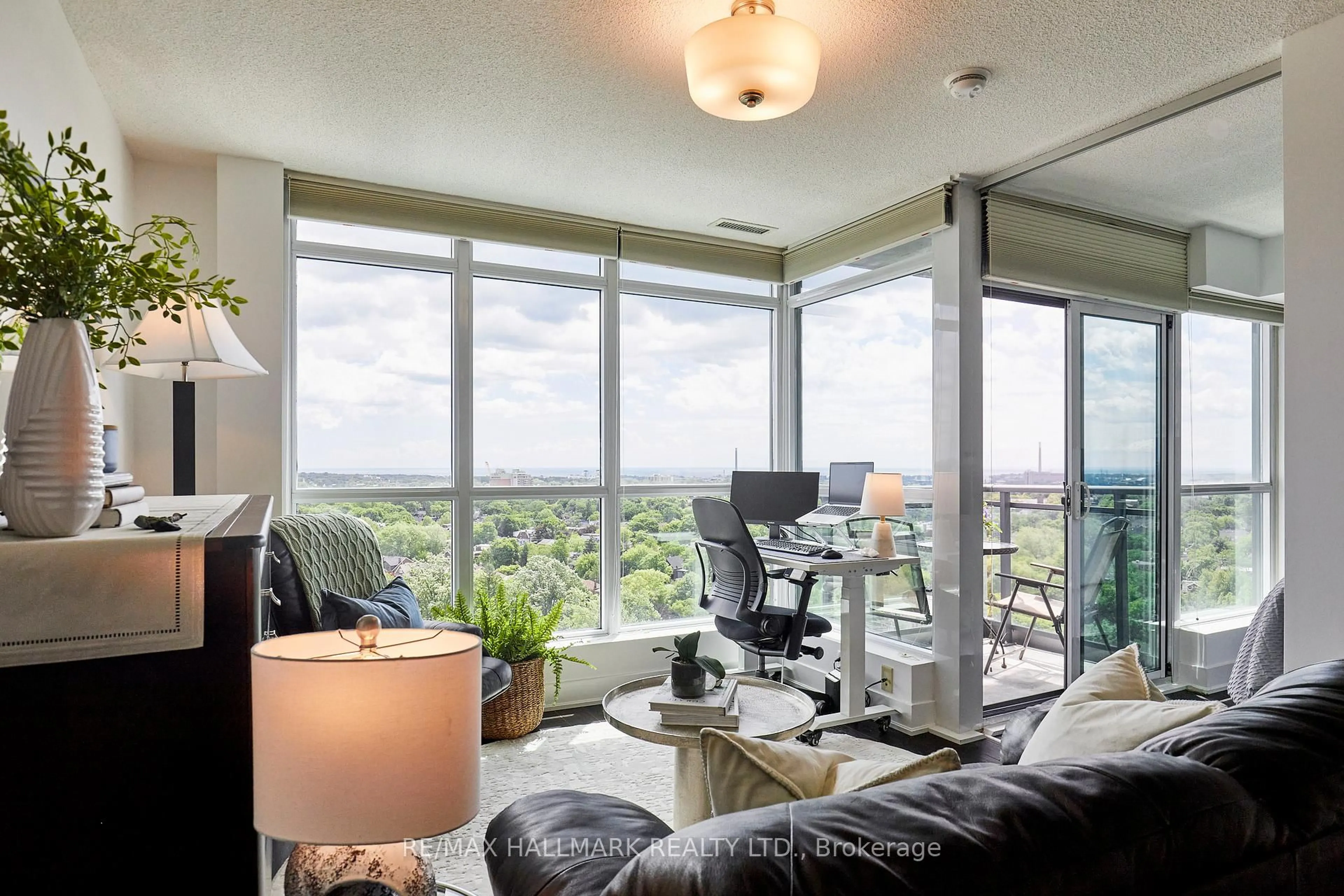 Living room with furniture, unknown for 1048 Broadview Ave #1804, Toronto Ontario M4K 2B8