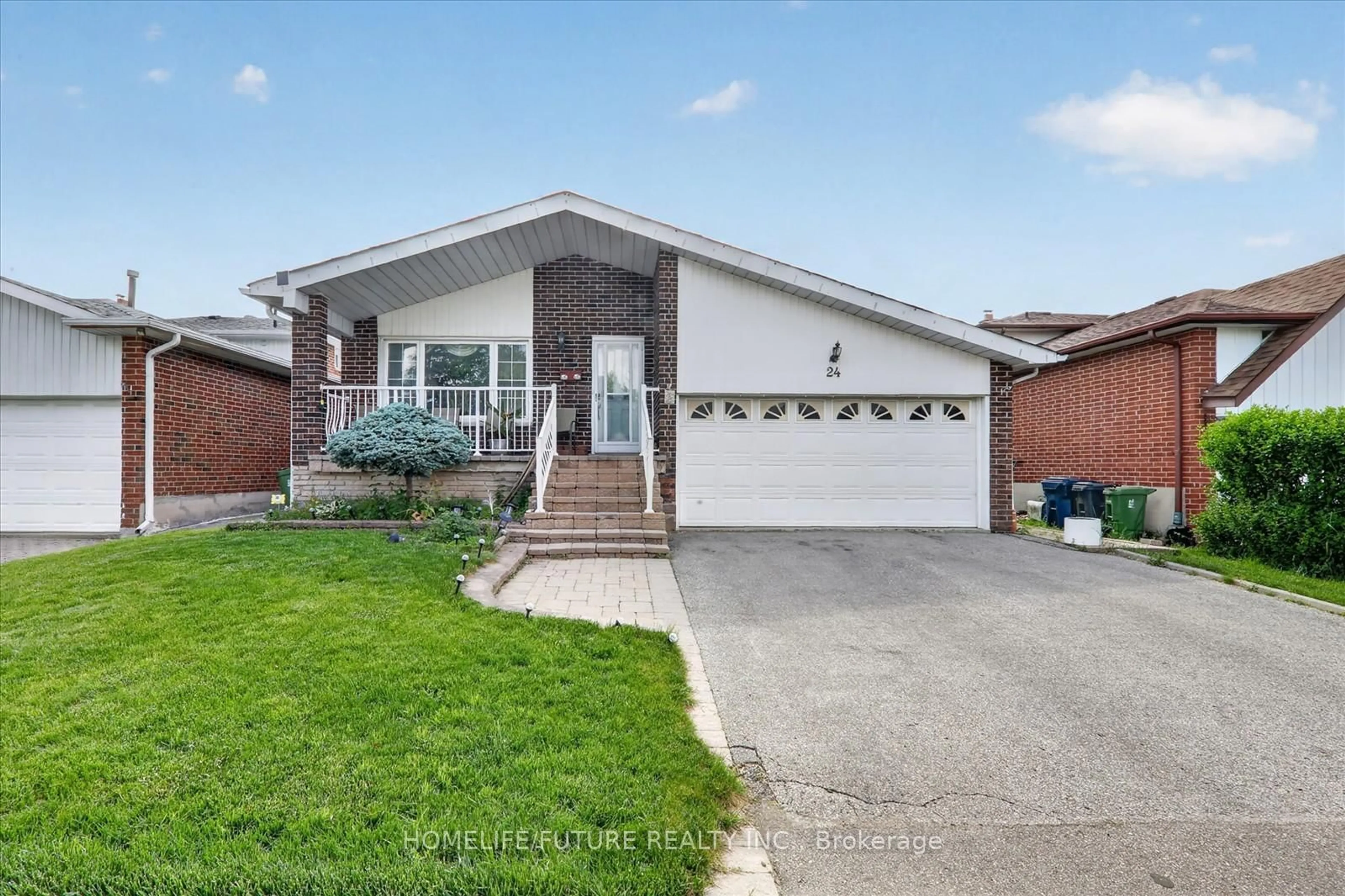 Unknown for 24 Cleethorpes Blvd, Toronto Ontario M1S 3T3