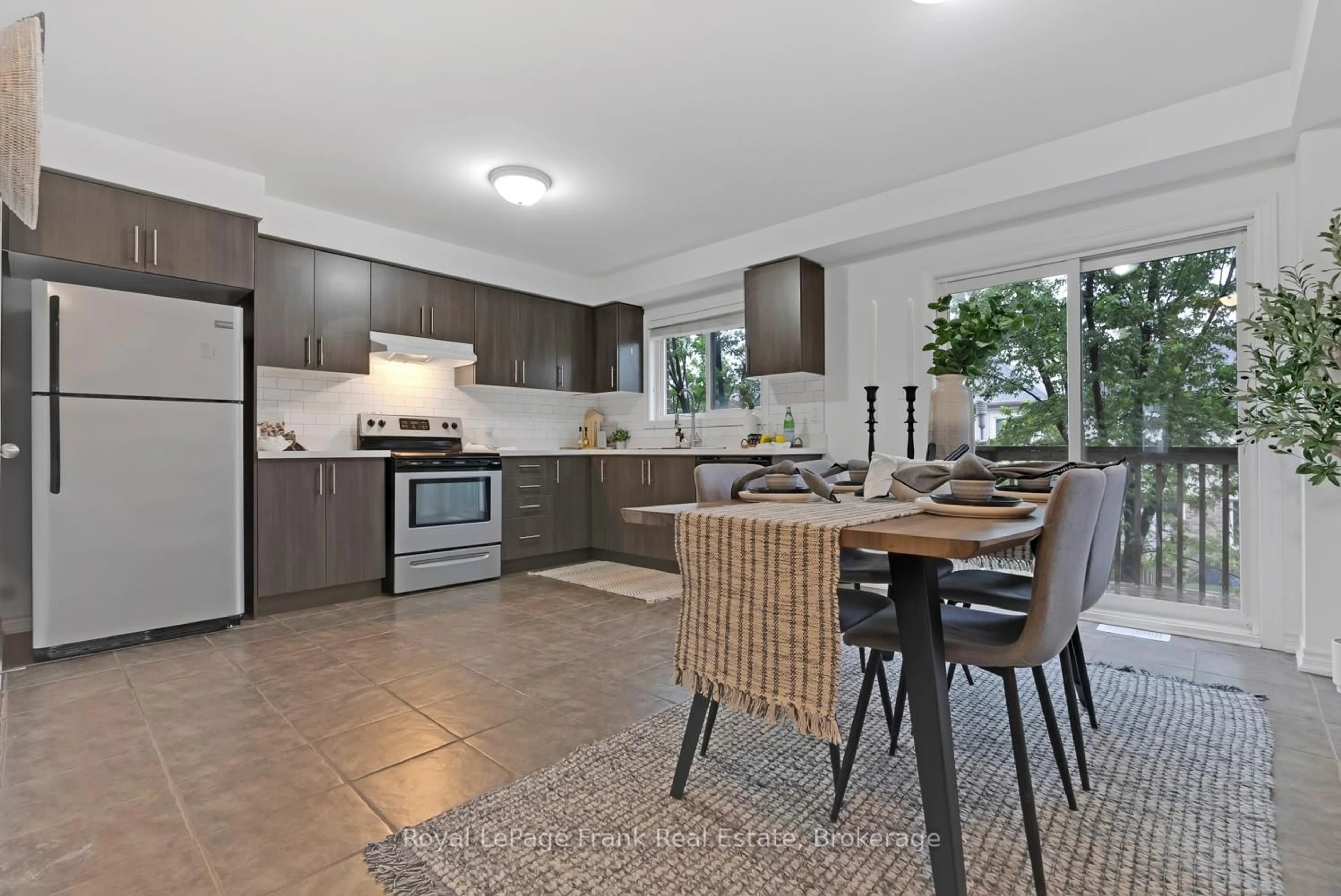 Open concept kitchen, ceramic/tile floor for 28 Katerson Lane, Clarington Ontario L1E 0E9