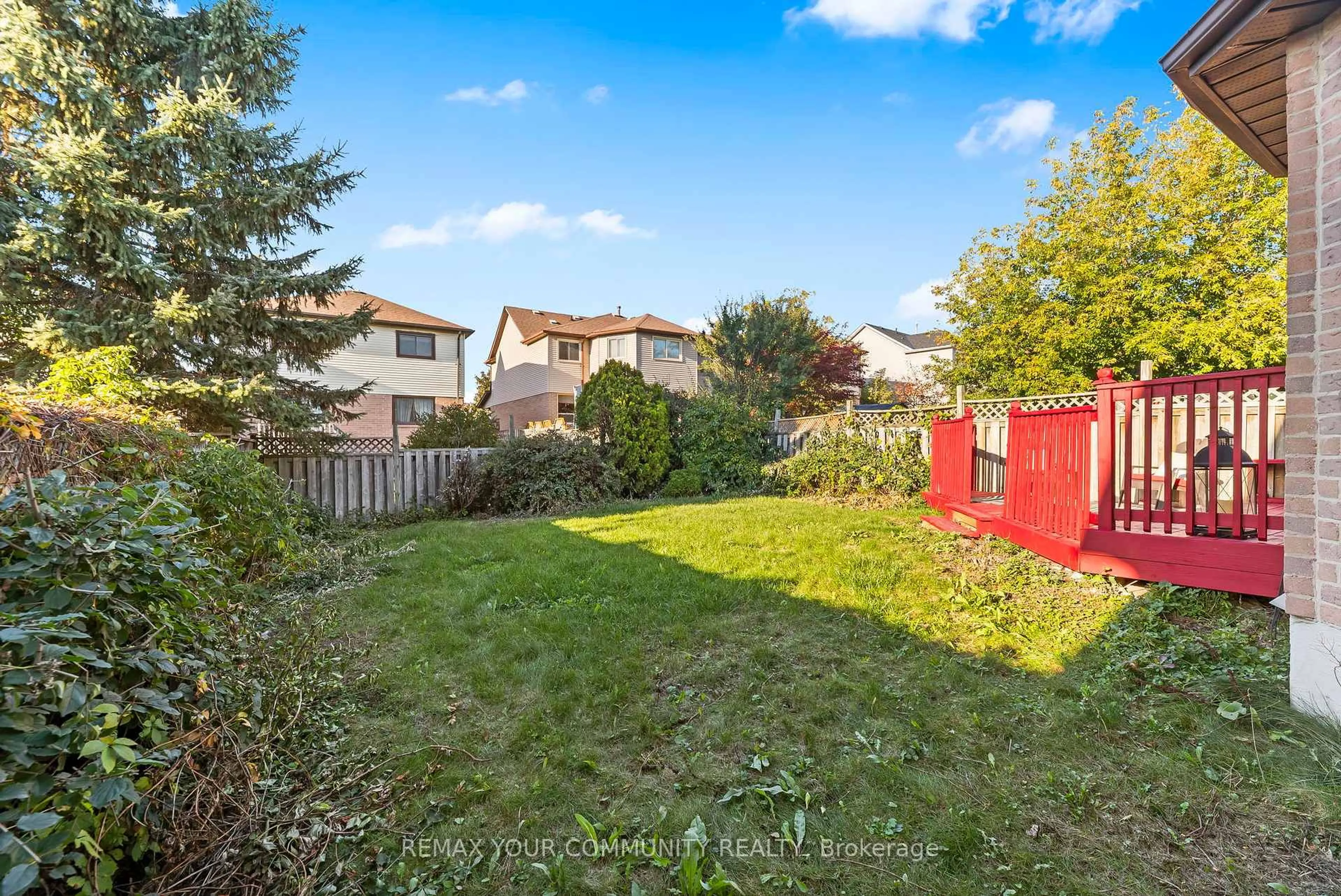 A pic from outside/outdoor area/front of a property/back of a property/a pic from drone, unknown for 30 Chapman Dr, Ajax Ontario L1T 3C3