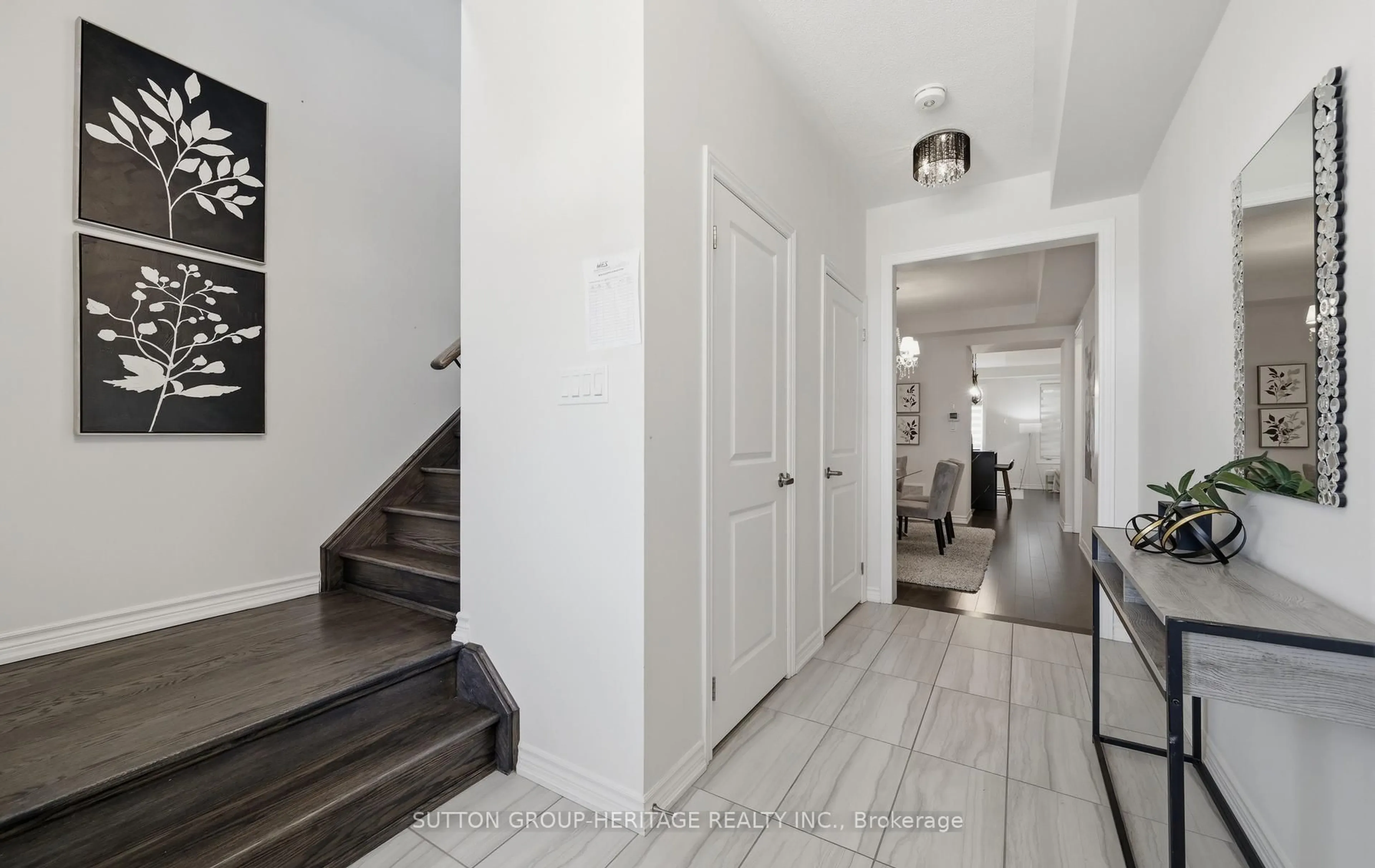 Indoor entryway for 83 Marcel Brunelle Dr, Whitby Ontario L1P 0G9