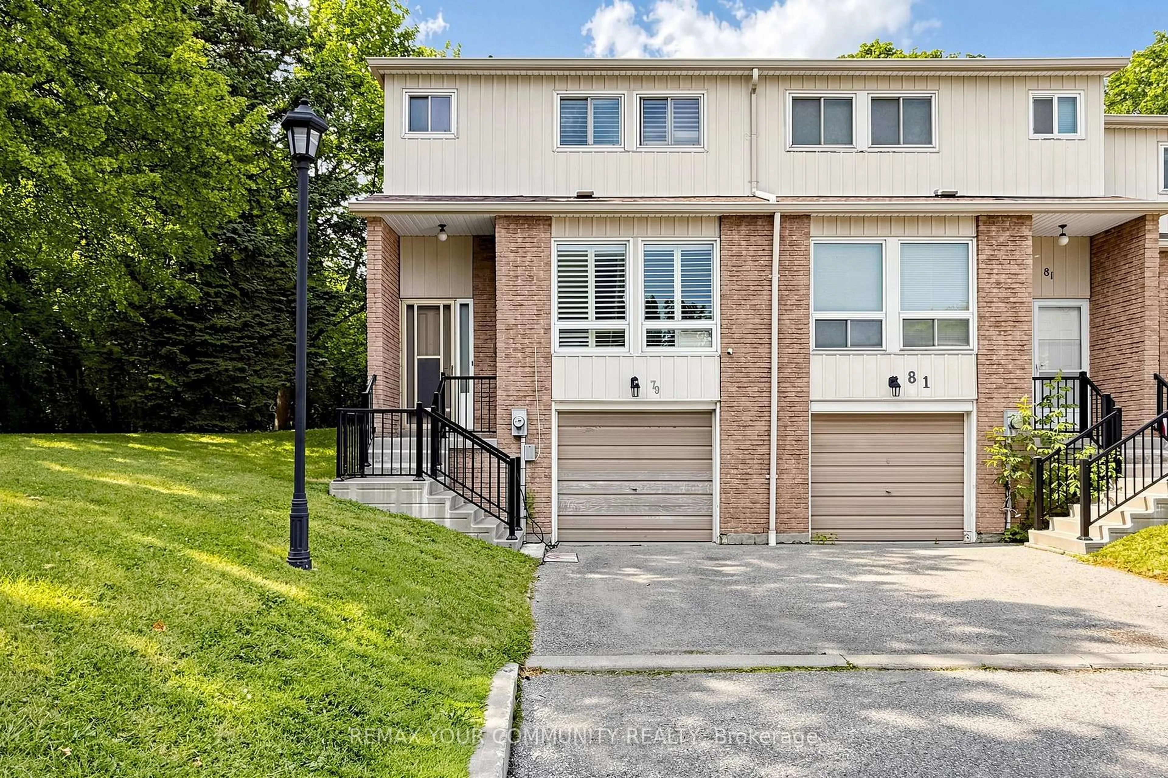 Home with brick exterior material, street for 79 Willow Lane #79, Ajax Ontario L1S 6E7