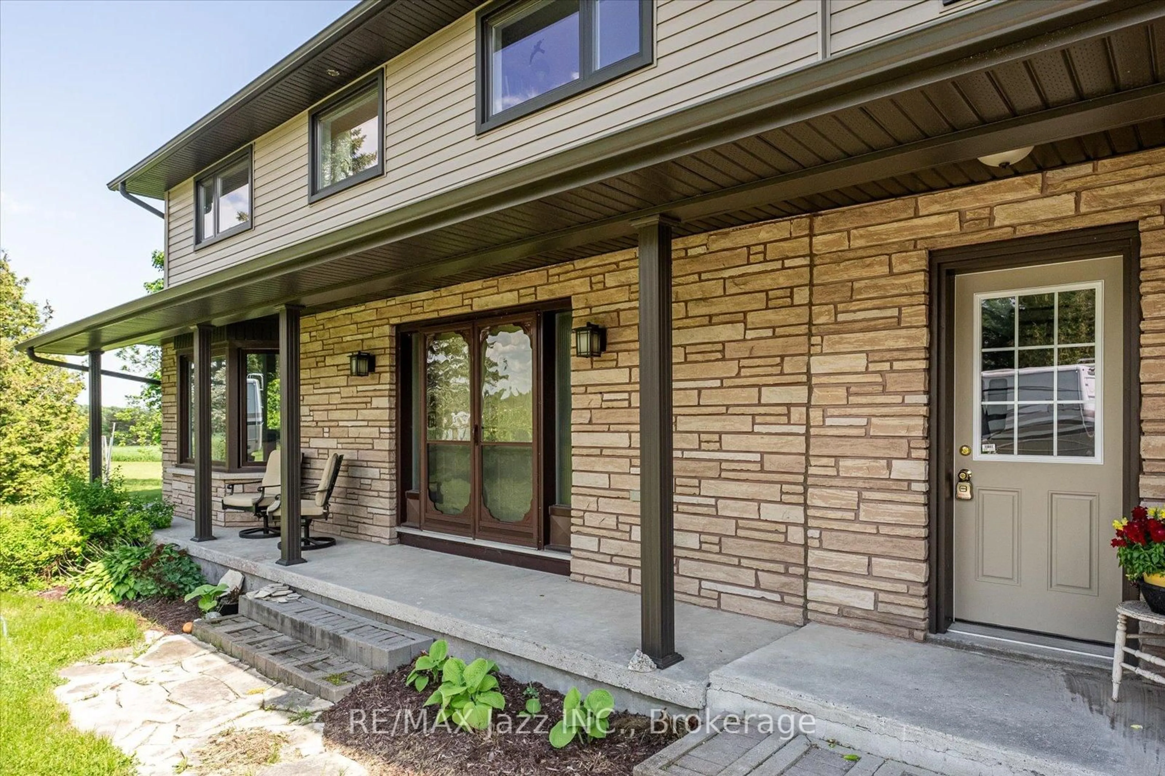 Home with brick exterior material, street for 8733 Leskard Rd, Clarington Ontario L0B 1M0