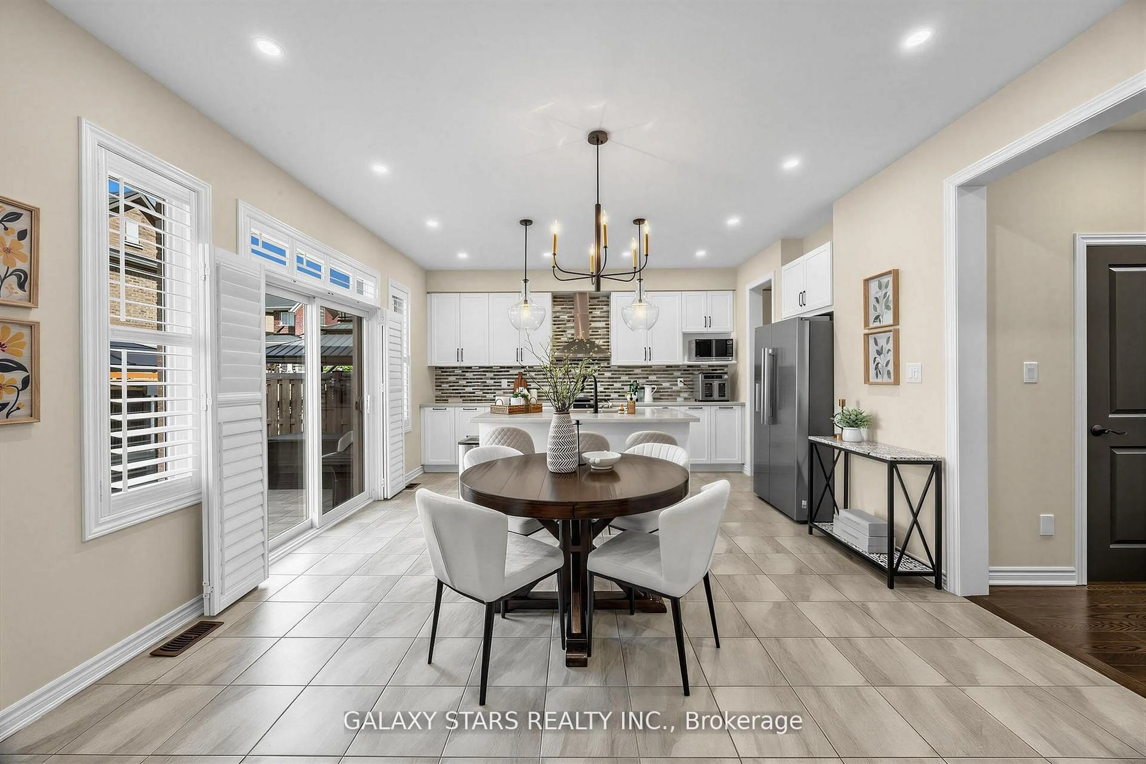 Open concept kitchen, ceramic/tile floor for 2148 Saffron Dr, Pickering Ontario L1X 0E2