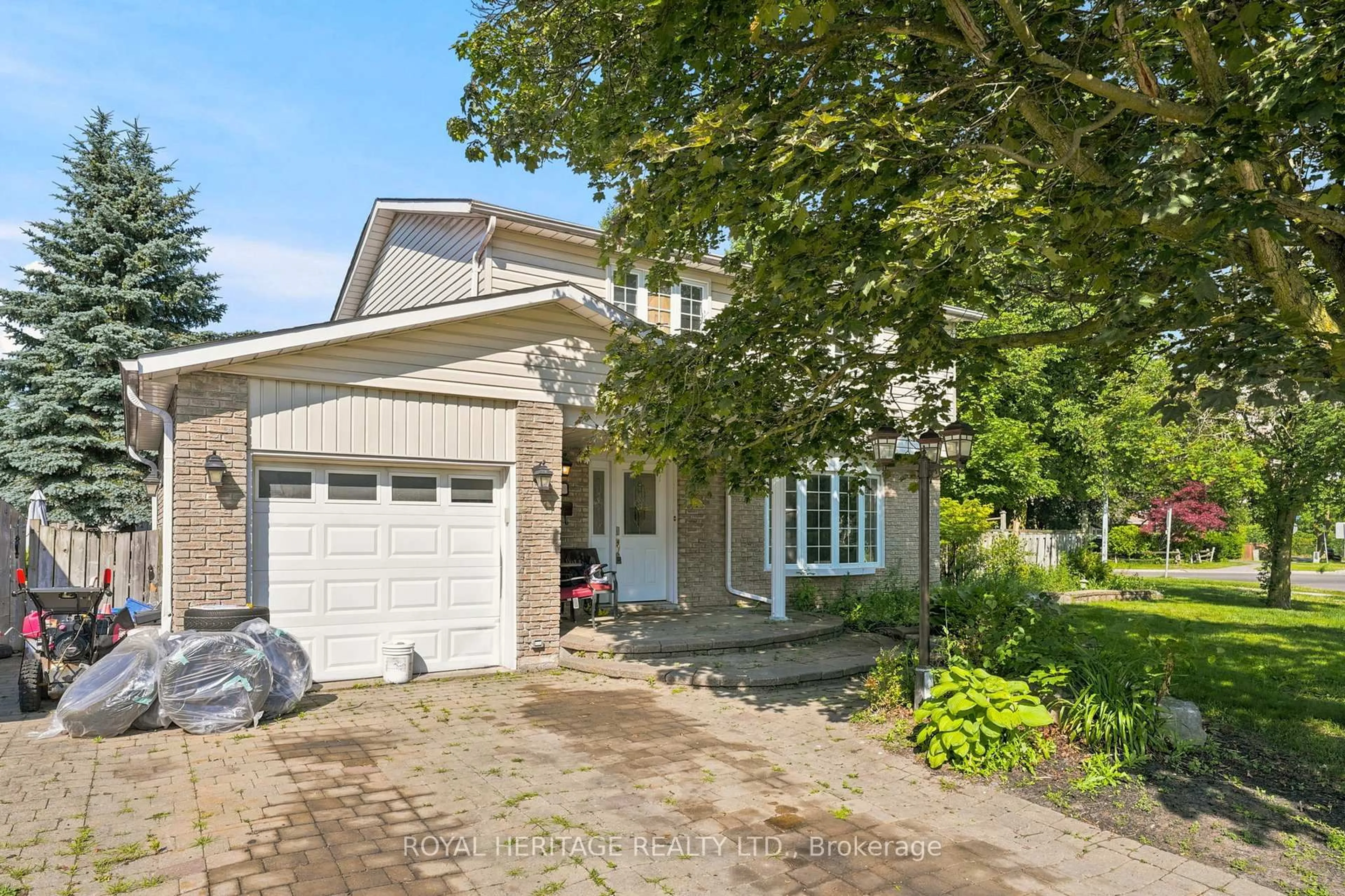 Unknown for 2 Belton Crt, Whitby Ontario L1N 5P1