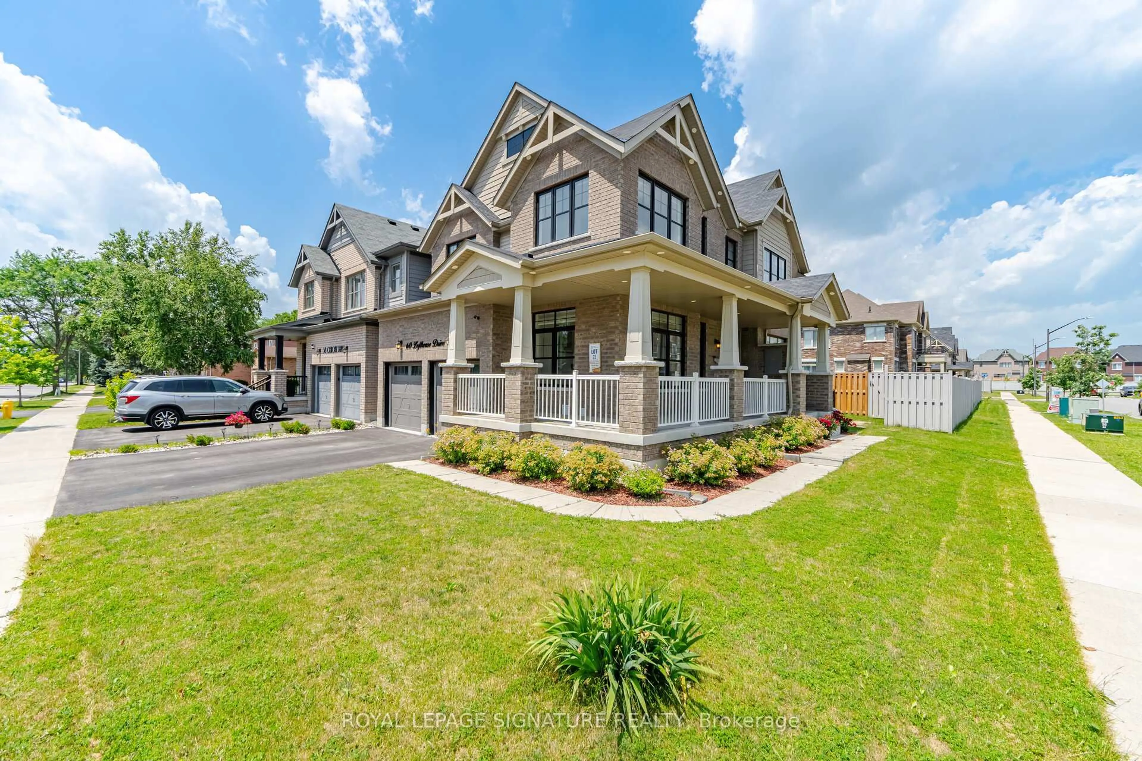 Unknown for 60 Lofthouse Dr, Whitby Ontario L1R 1W5