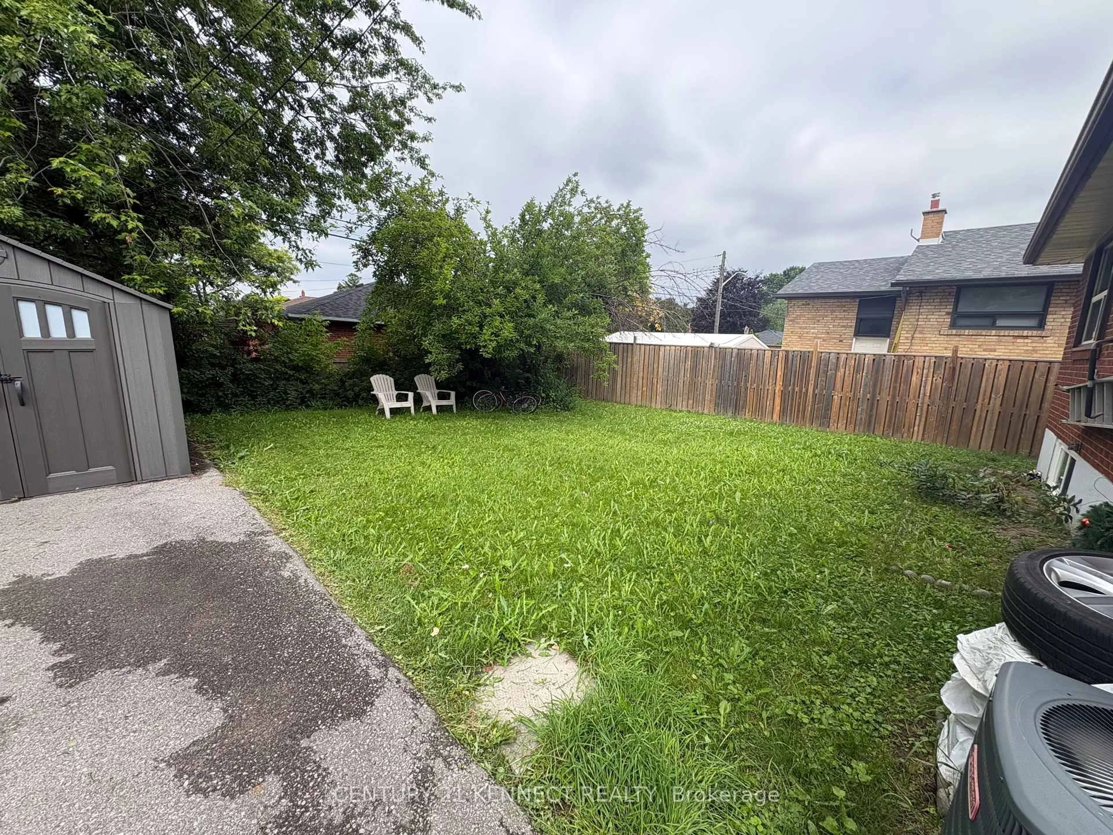A pic from outside/outdoor area/front of a property/back of a property/a pic from drone, street for 78 Wishing Well Dr, Toronto Ontario M1T 1J2