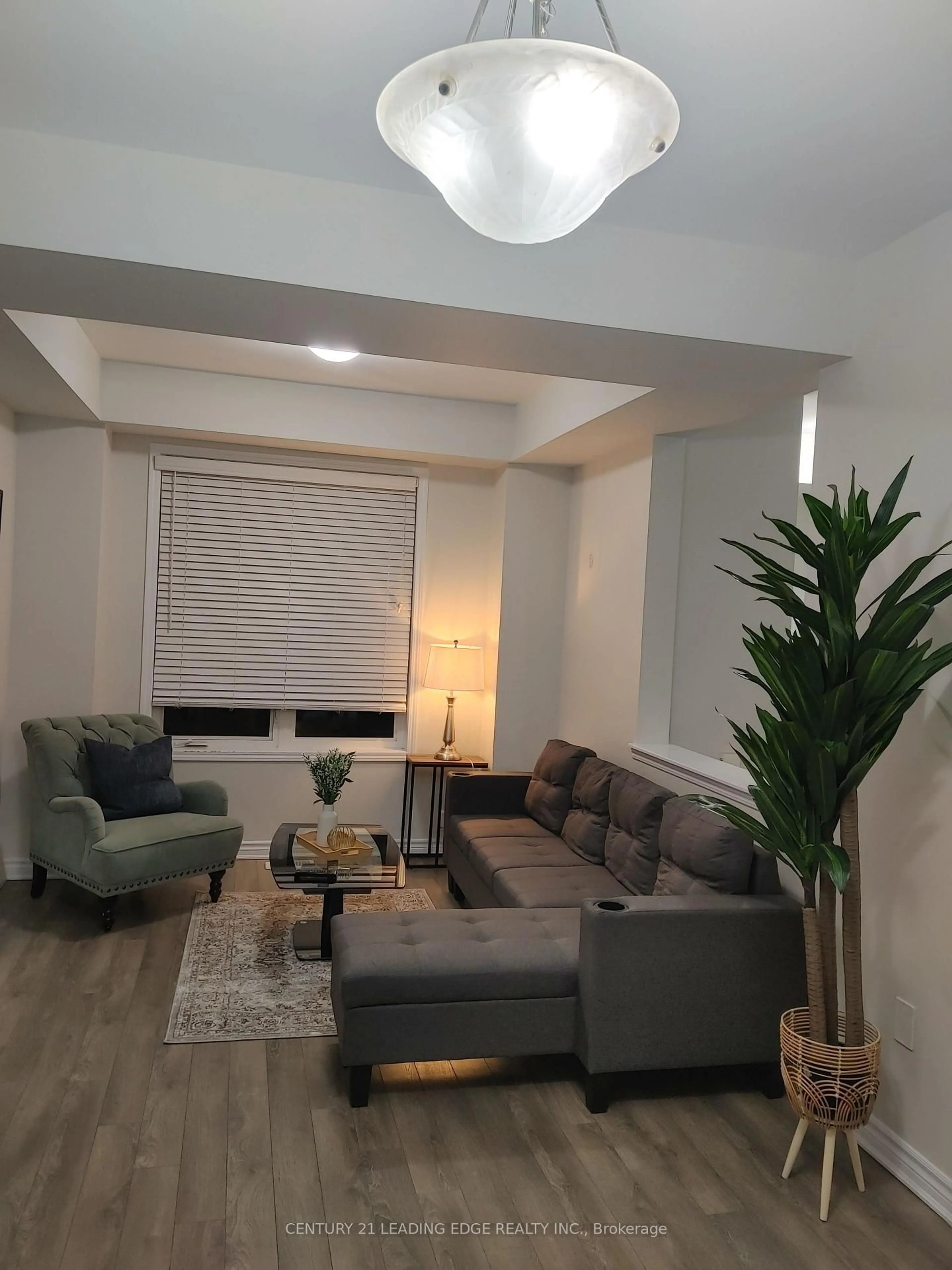Living room with furniture, unknown for 5 Fusilier Dr, Toronto Ontario M1L 0J4