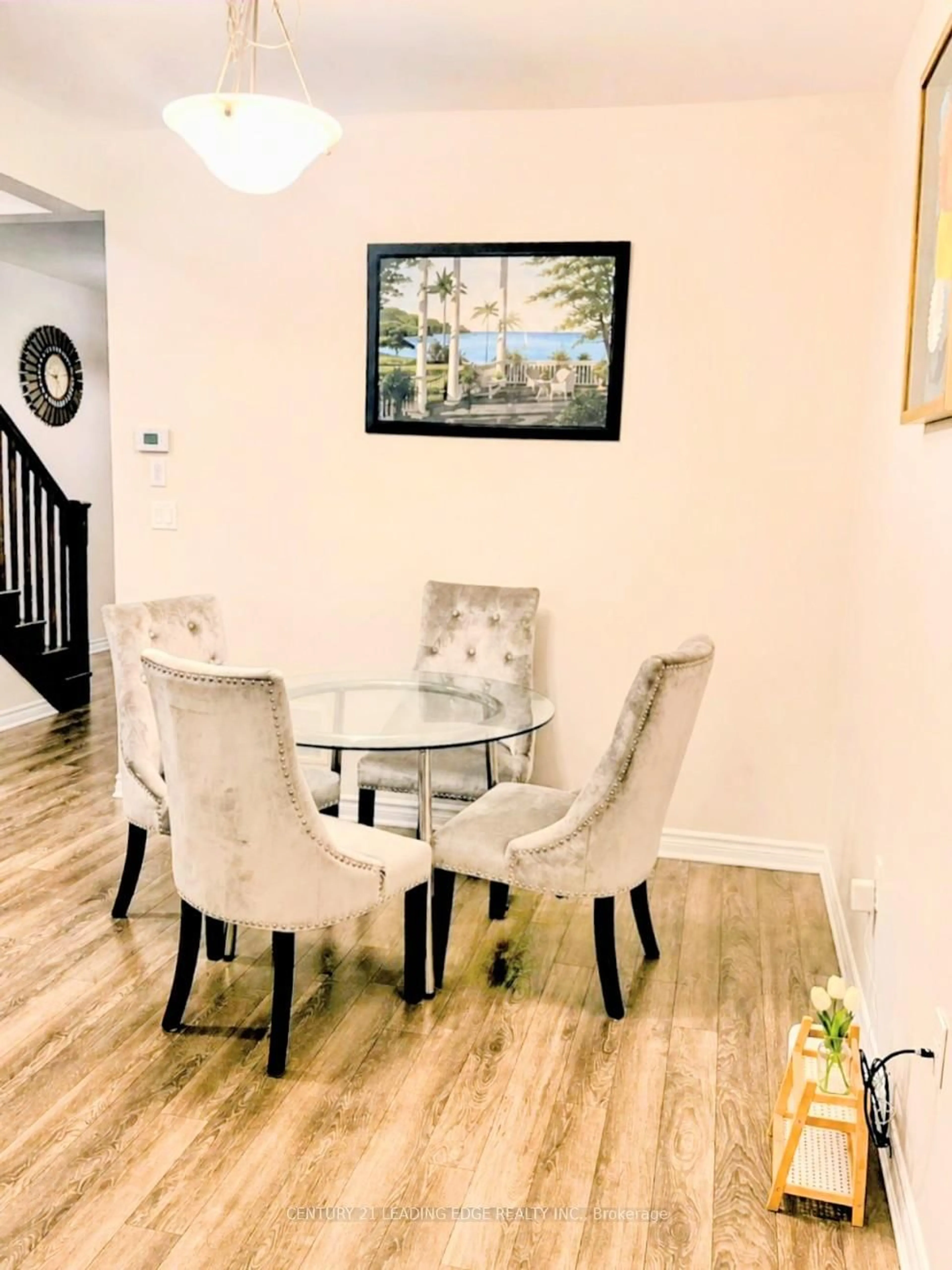 Dining room, wood/laminate floor for 5 Fusilier Dr, Toronto Ontario M1L 0J4