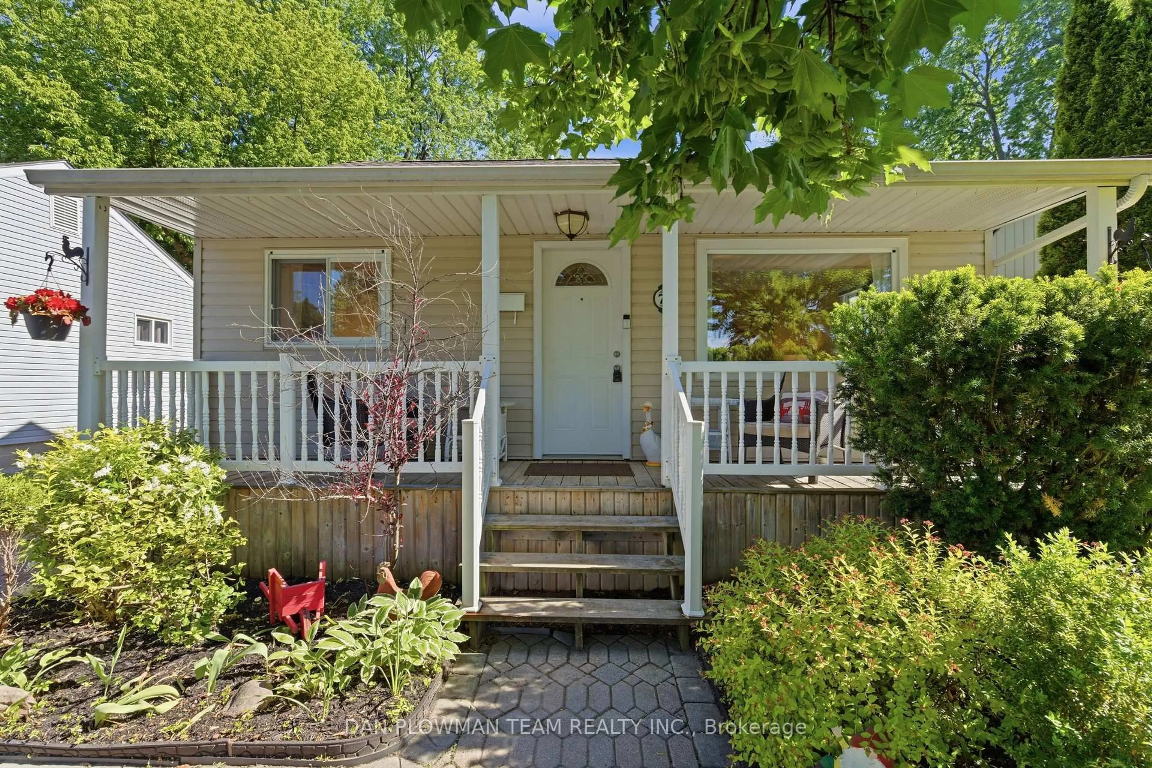 Unknown for 7 Beech St, Ajax Ontario L1S 1V8
