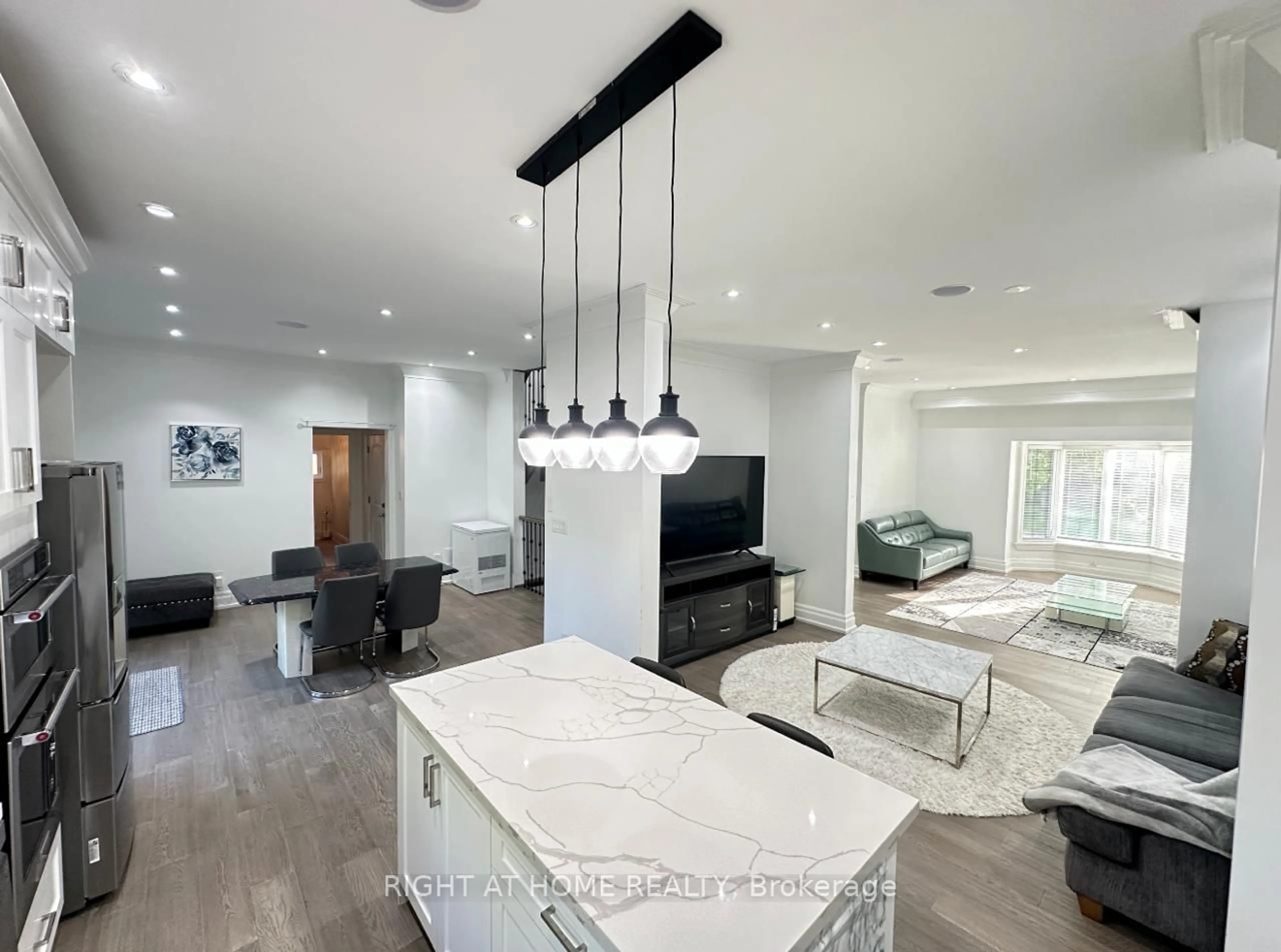 Open concept kitchen, unknown for 67 Scarborough Heights Blvd, Toronto Ontario M1M 2V5