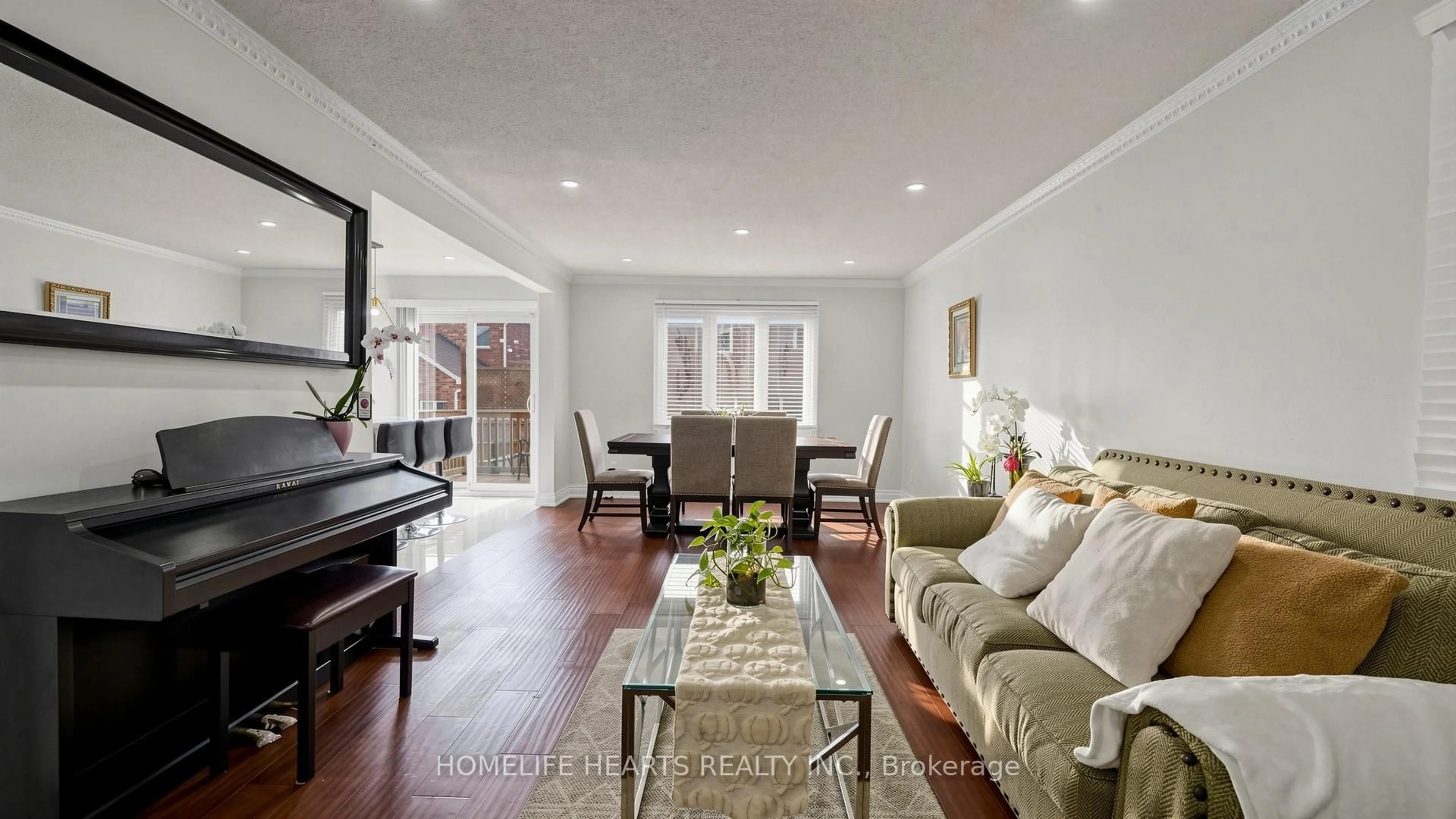 Living room with furniture, wood/laminate floor for 30 Shepton Way, Toronto Ontario M1V 4S1