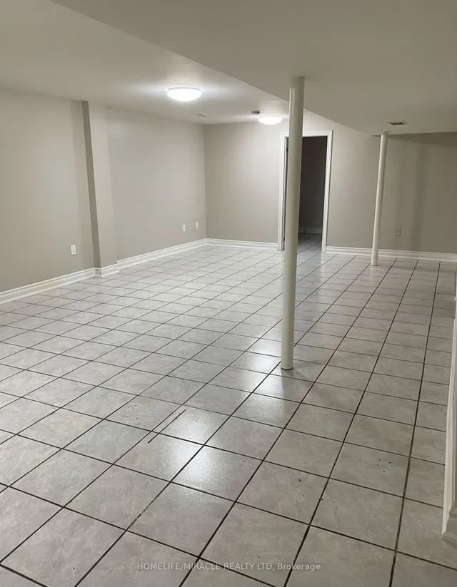 2 Edinborough Lane, Clarington 3