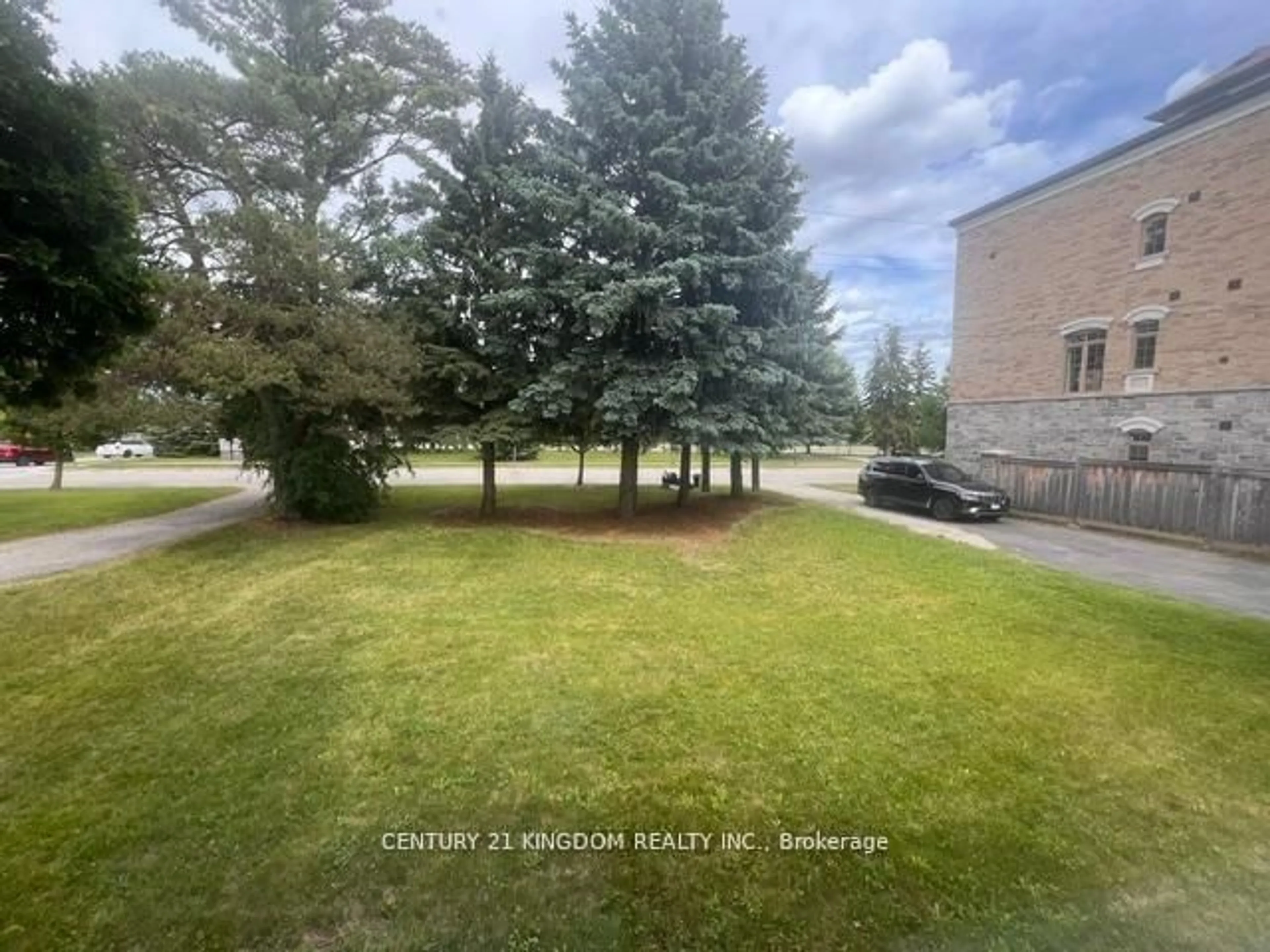 A pic from outside/outdoor area/front of a property/back of a property/a pic from drone, unknown for 132 Old Harwood Ave, Ajax Ontario L1T 4W4