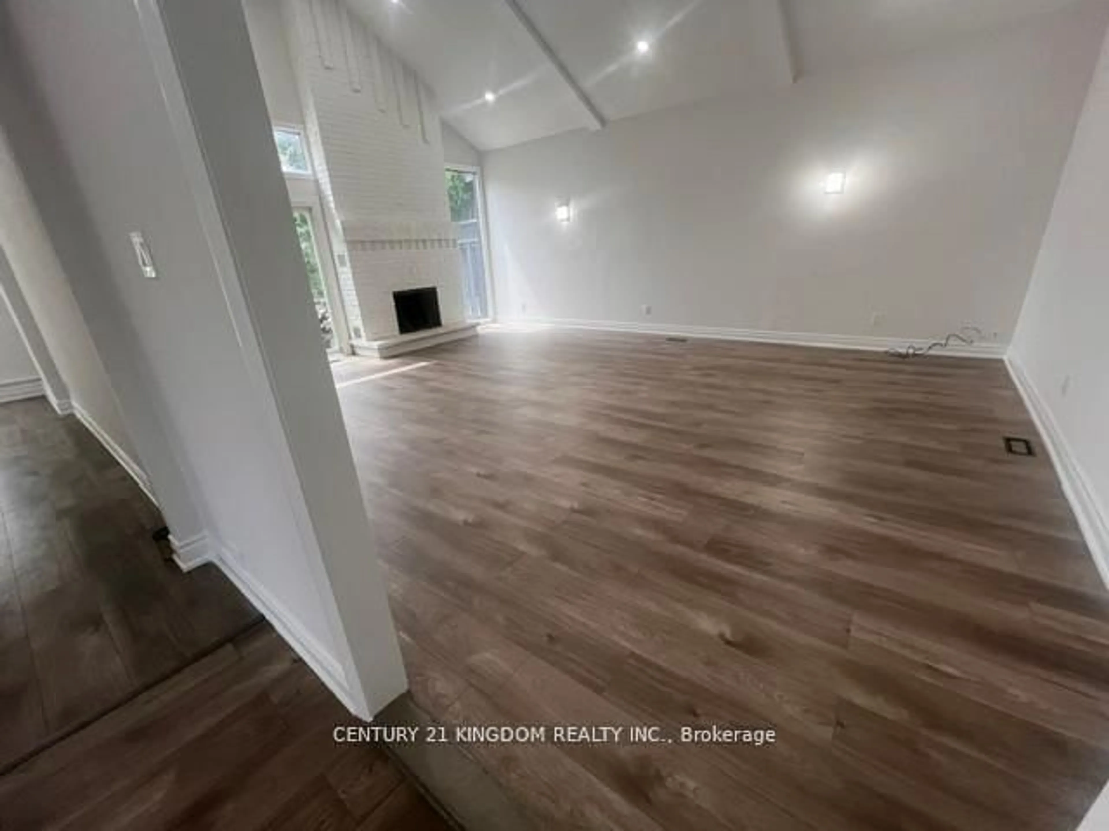 A pic of a room for 132 Old Harwood Ave, Ajax Ontario L1T 4W4