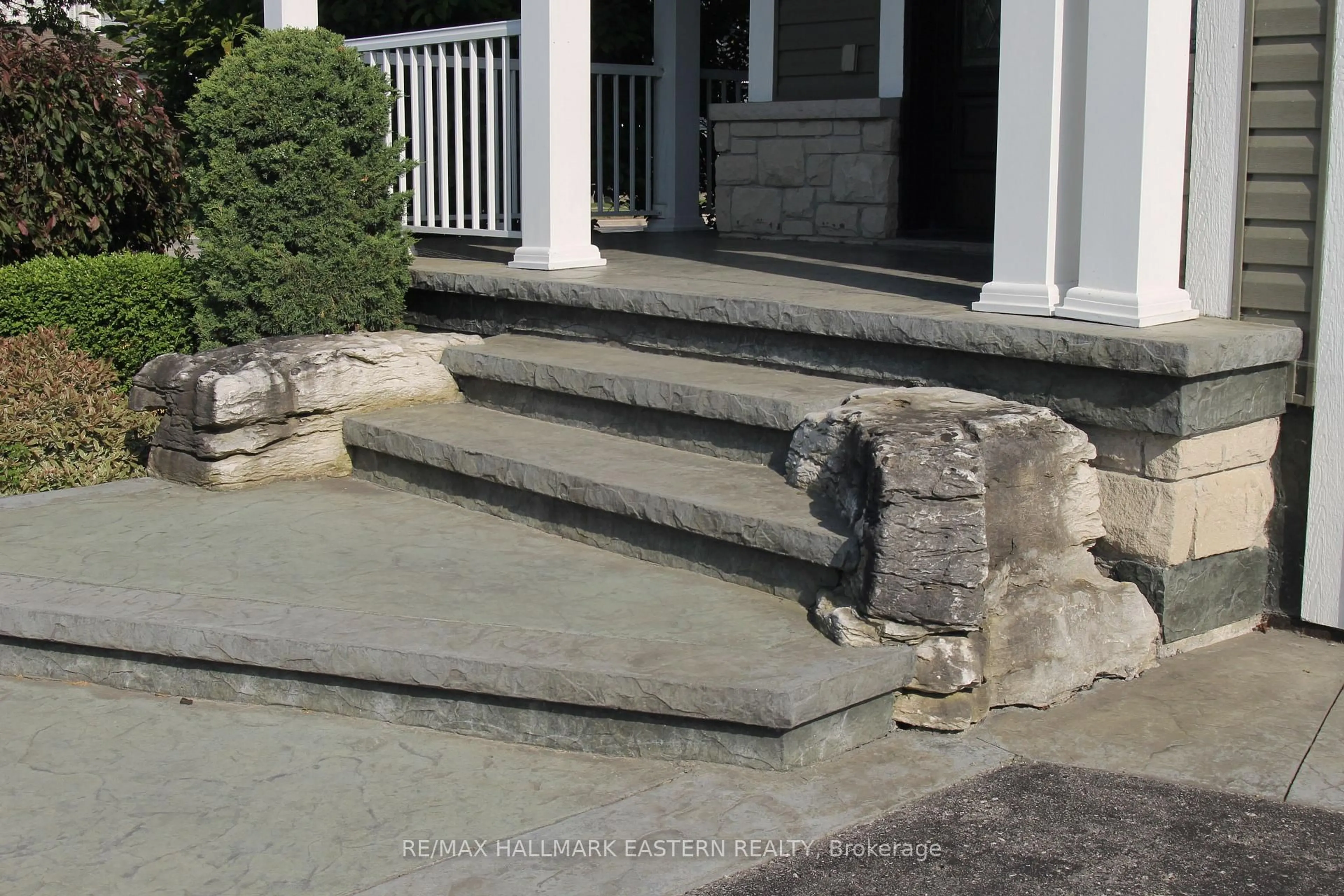Stairs for 1 Milligan St, Clarington Ontario L1B 1R2