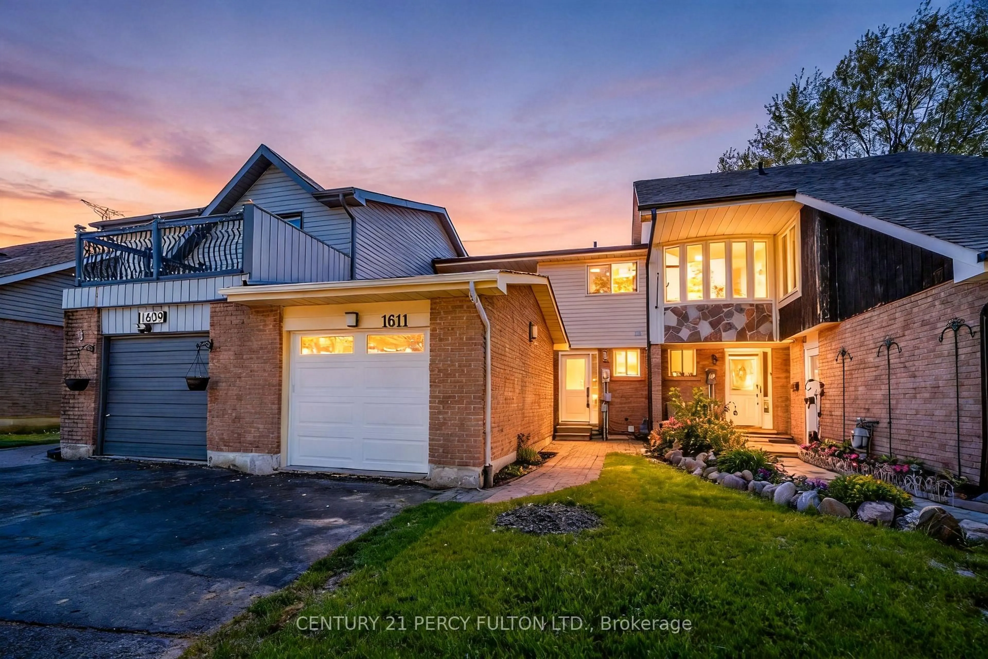 Home with brick exterior material, street for 1611 Geta Circ, Pickering Ontario L1V 3B5