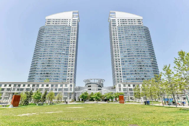 38 Lee Centre Dr #2803, Toronto 2