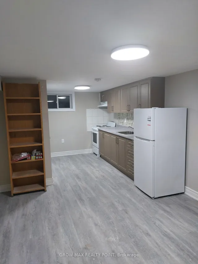 321 Highland Ave, Oshawa 4