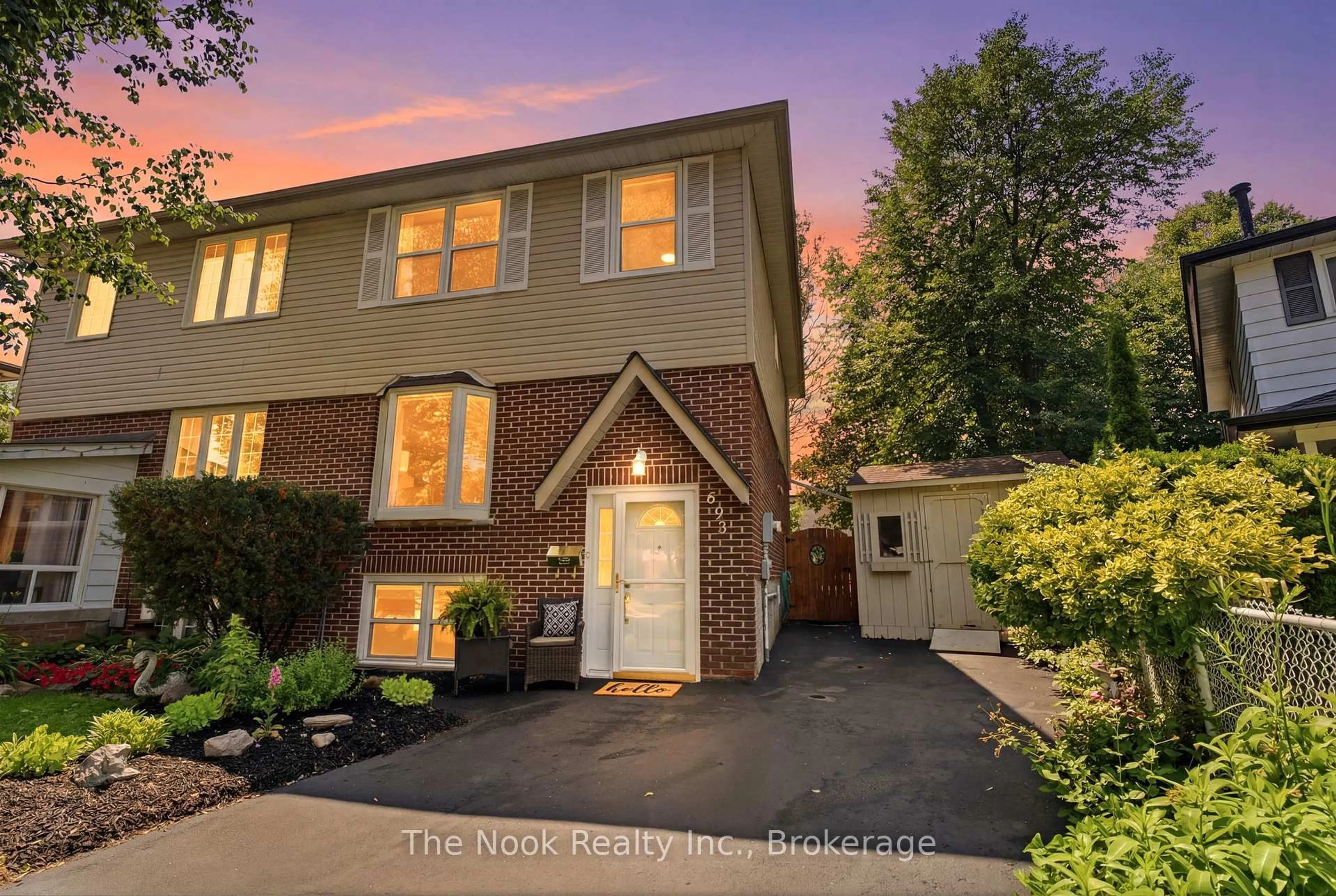 Home with brick exterior material, street for 693 Nairn Crt, Oshawa Ontario L1J 6H5
