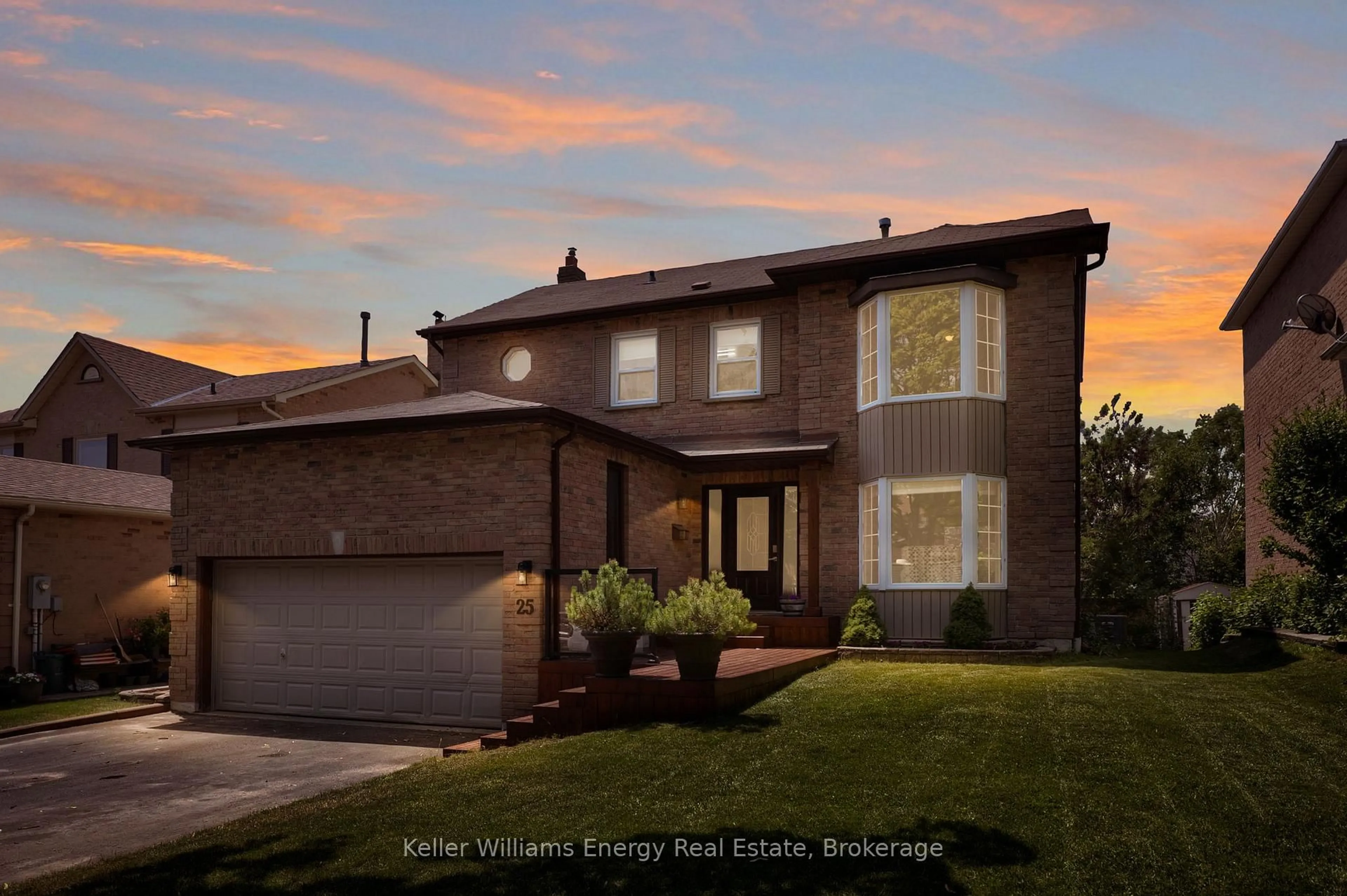 Home with brick exterior material, street for 25 Fieldview Cres, Whitby Ontario L1N 8B5