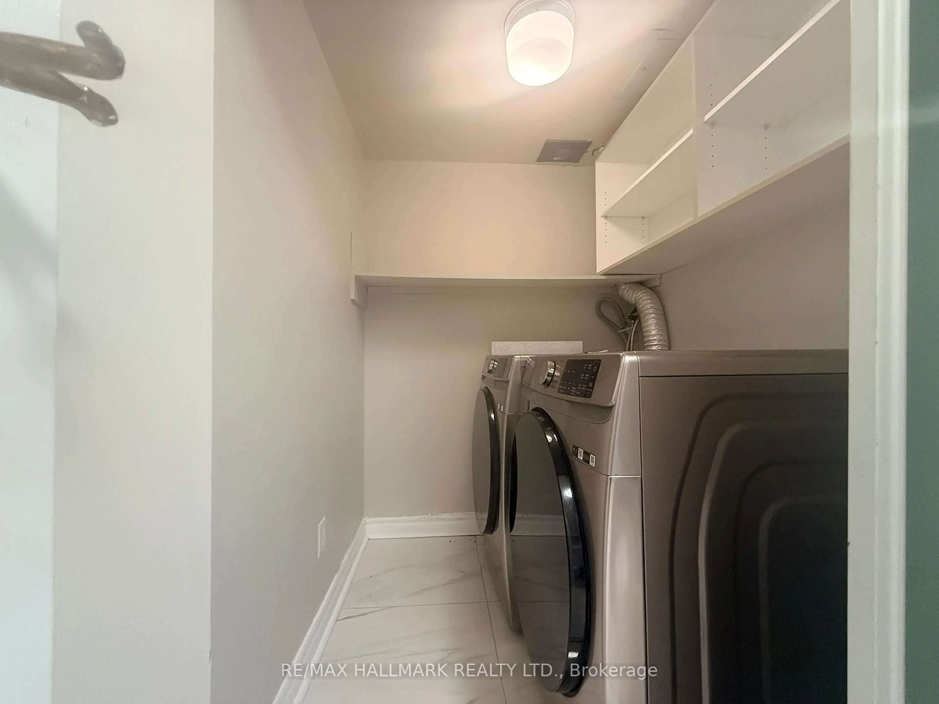 Laundry room for 75 Bamburgh Circ #2028, Toronto Ontario M1W 3W1