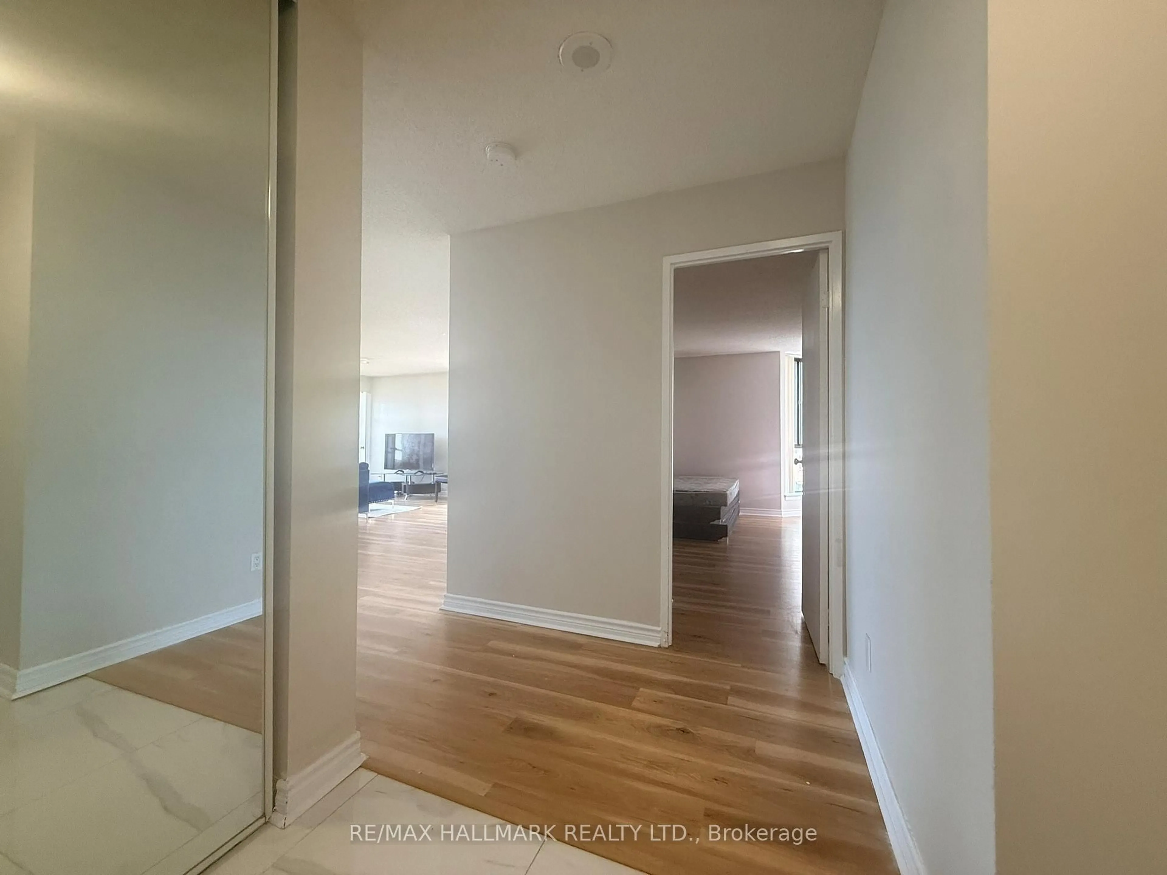 A pic of a room for 75 Bamburgh Circ #2028, Toronto Ontario M1W 3W1