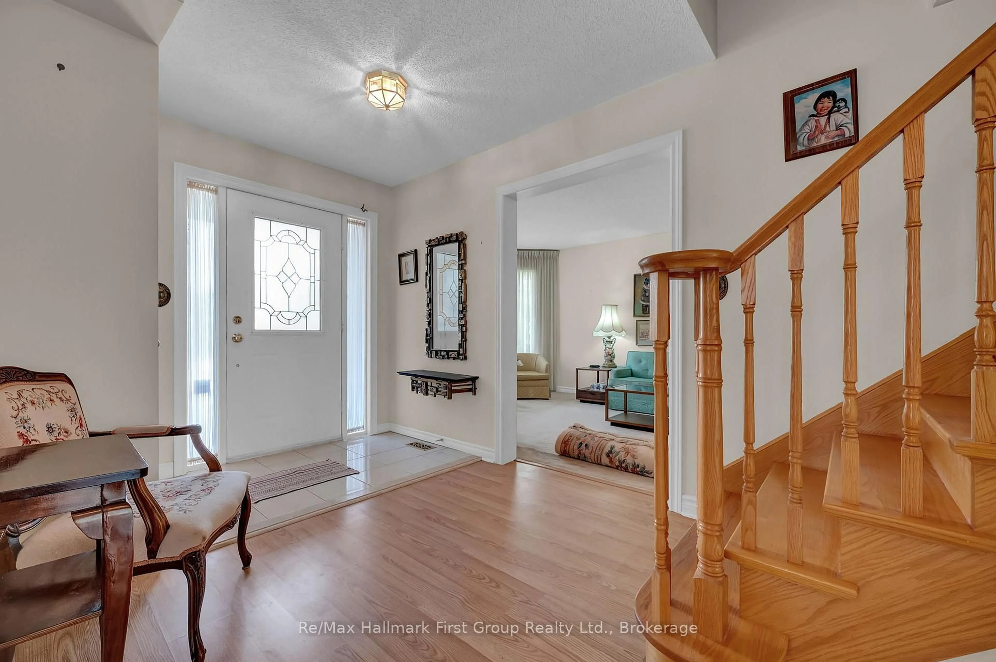 Indoor entryway for 1911 Rosebank Rd, Pickering Ontario L1V 1P7