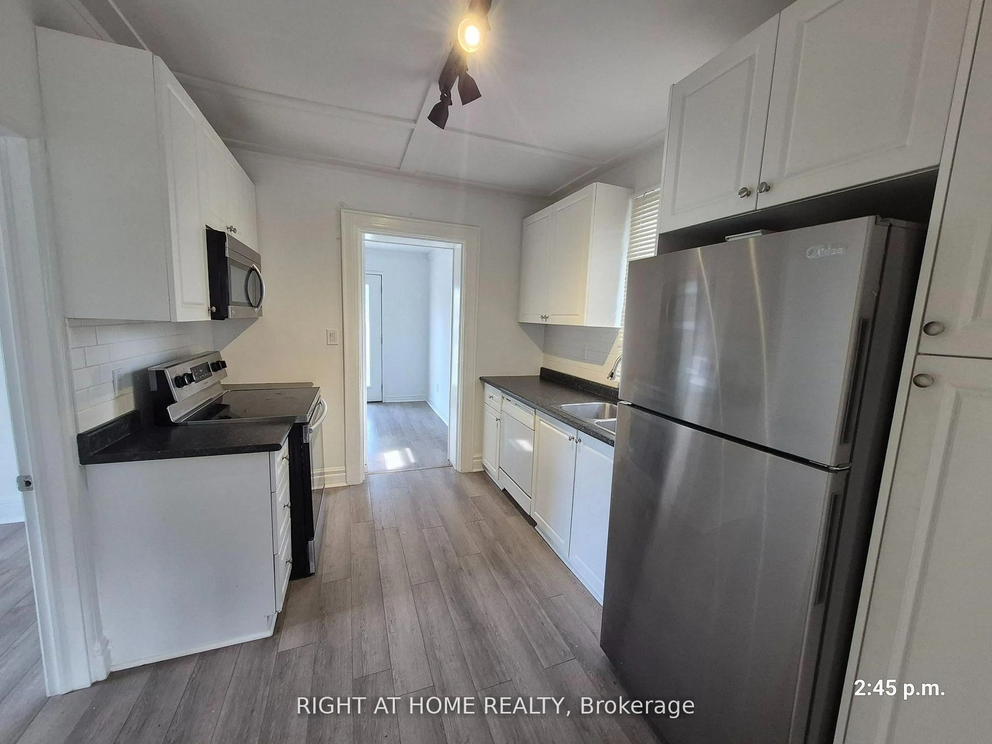 Unknown for 307 Eulalie Ave, Oshawa Ontario L1H 2B6