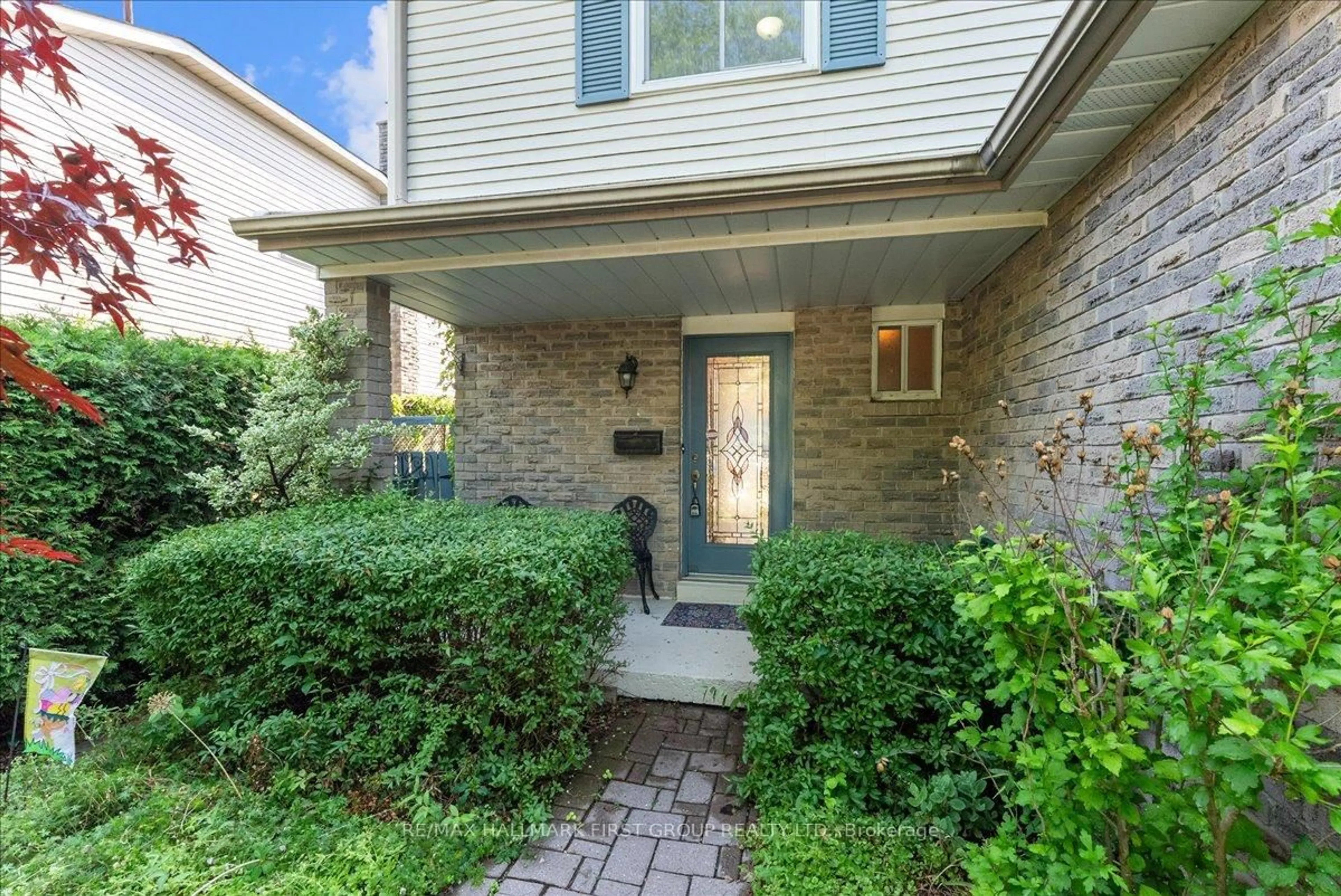 Unknown for 16 Goodfellow St, Whitby Ontario L1P 1C4
